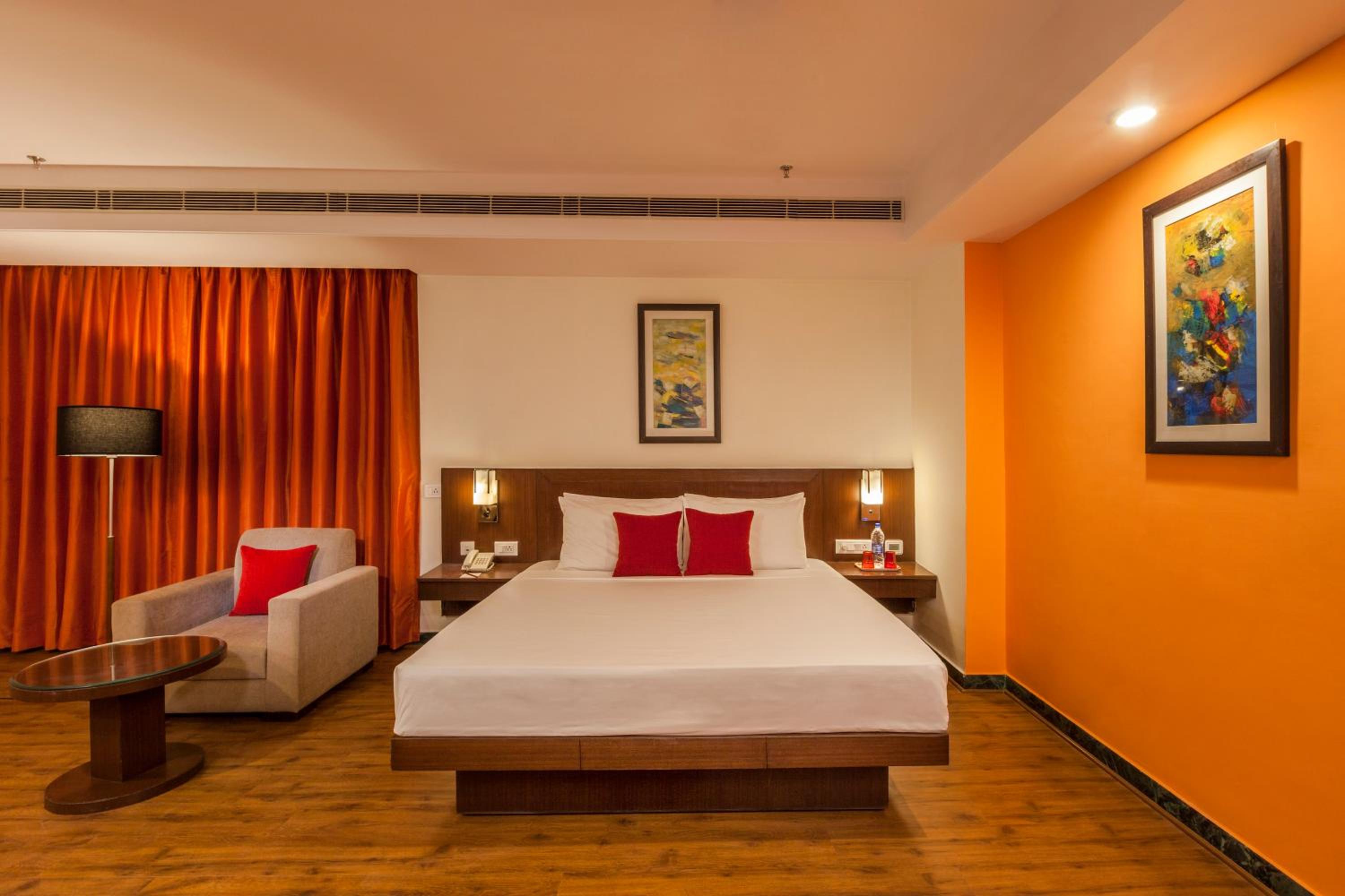 Deluxe Double or Twin Room photo 3