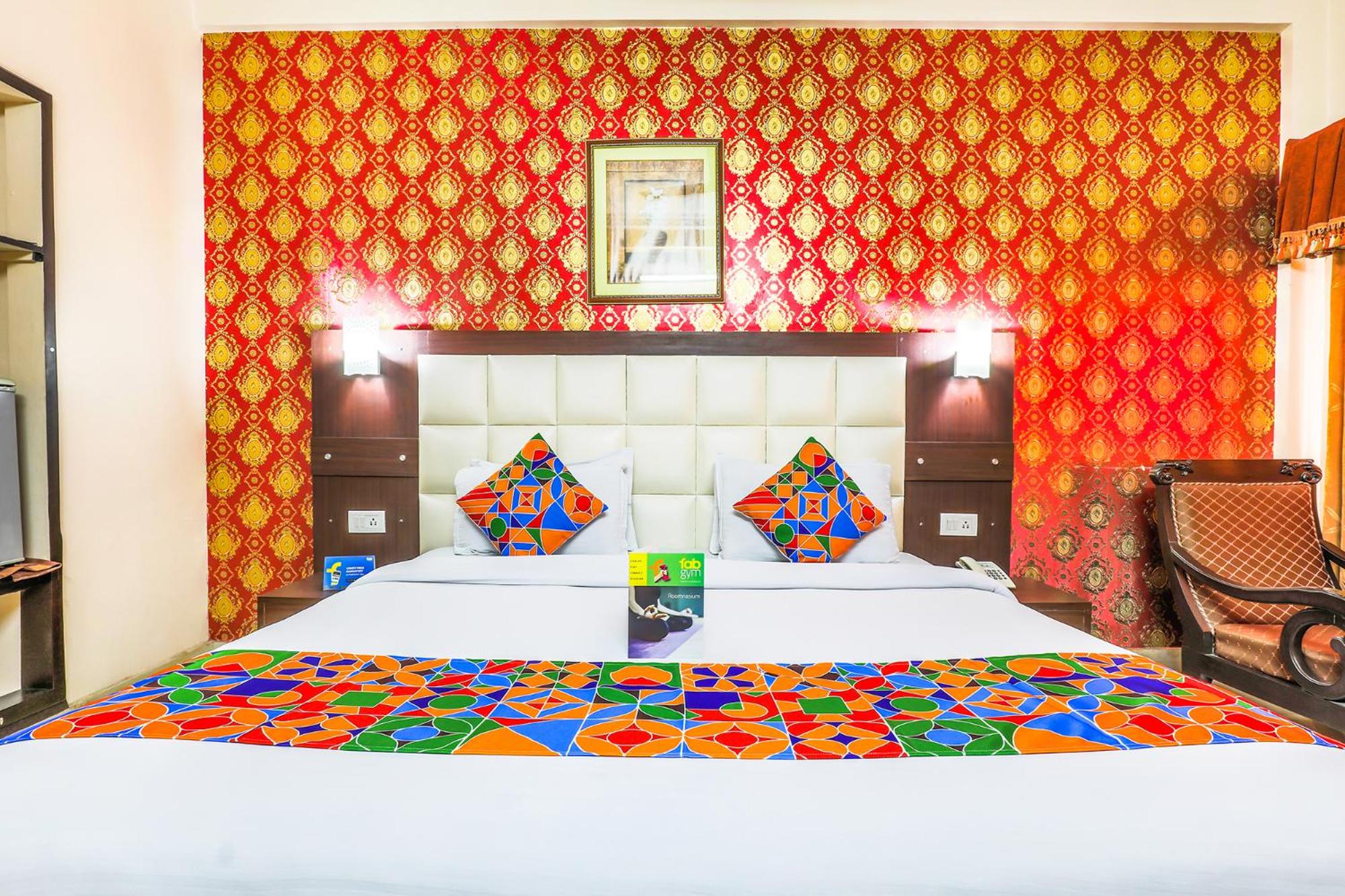 Deluxe Room - Photo 3