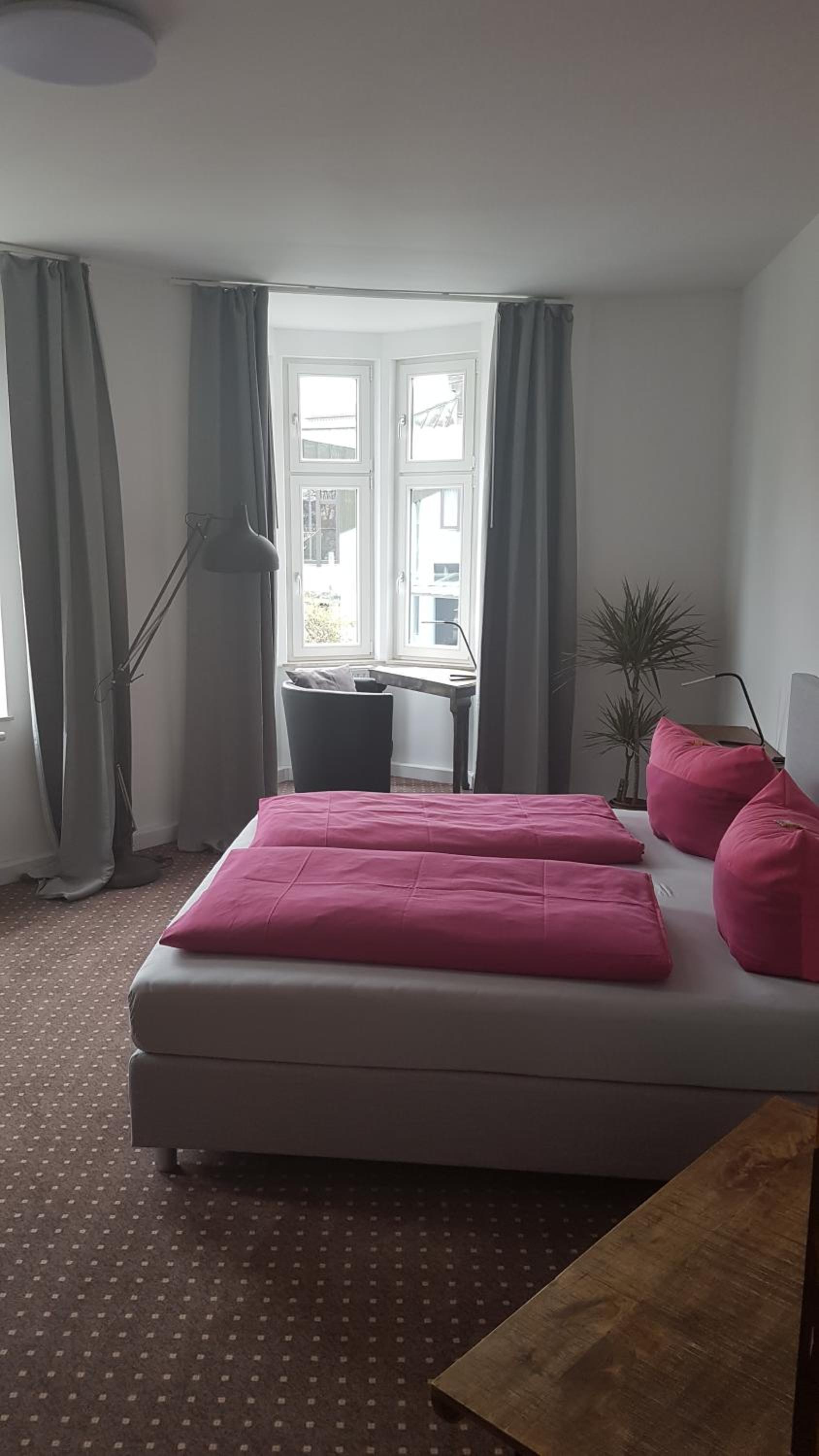  Double Room with Extra Bed - Photo 1