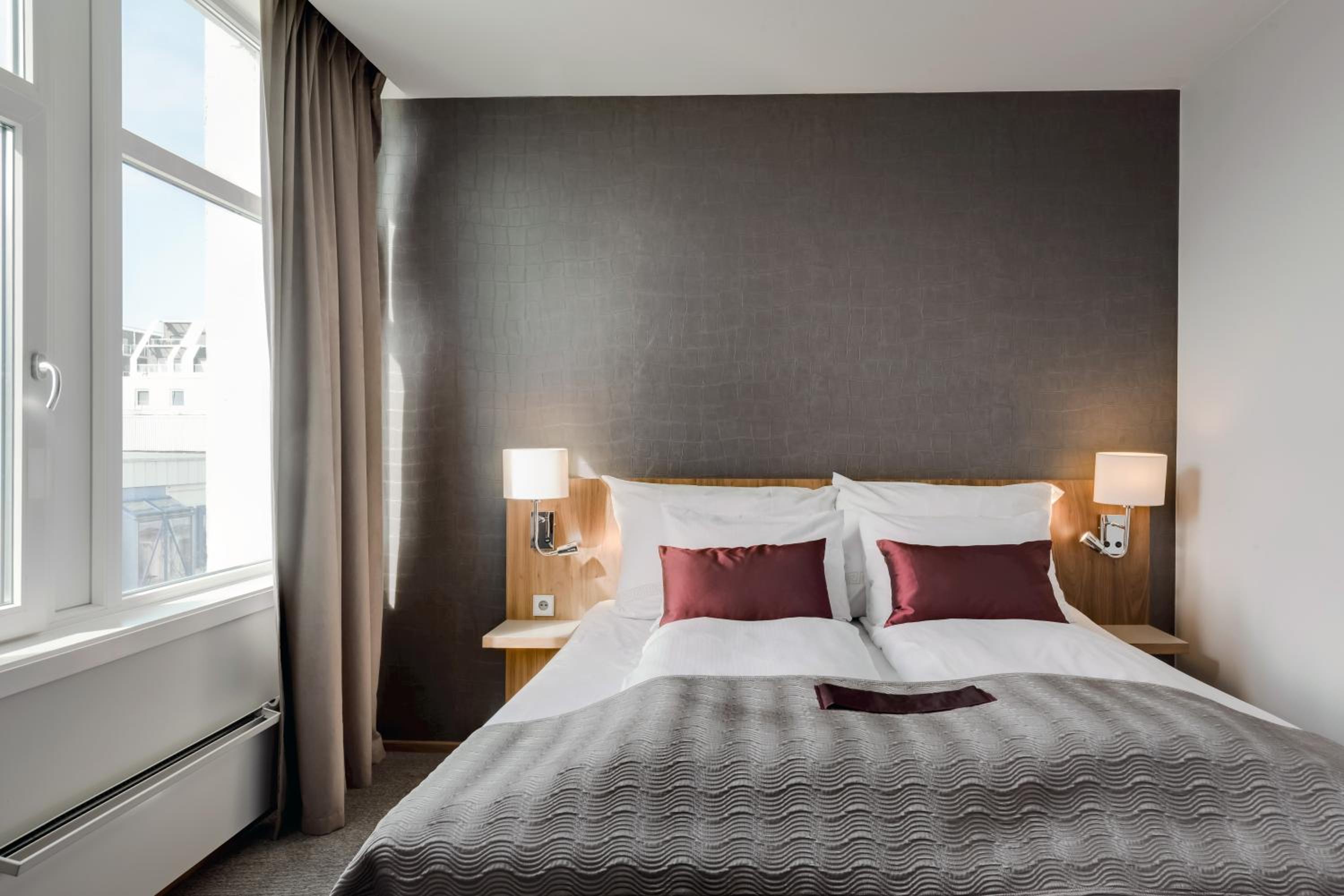 Standard Double or Twin Room - Photo 6