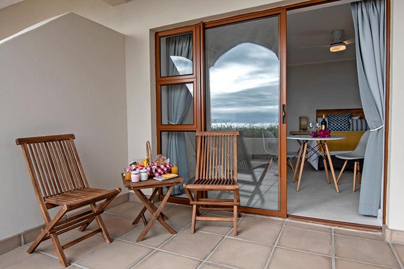 Deluxe Double or Twin Room with Ocean View photo 3