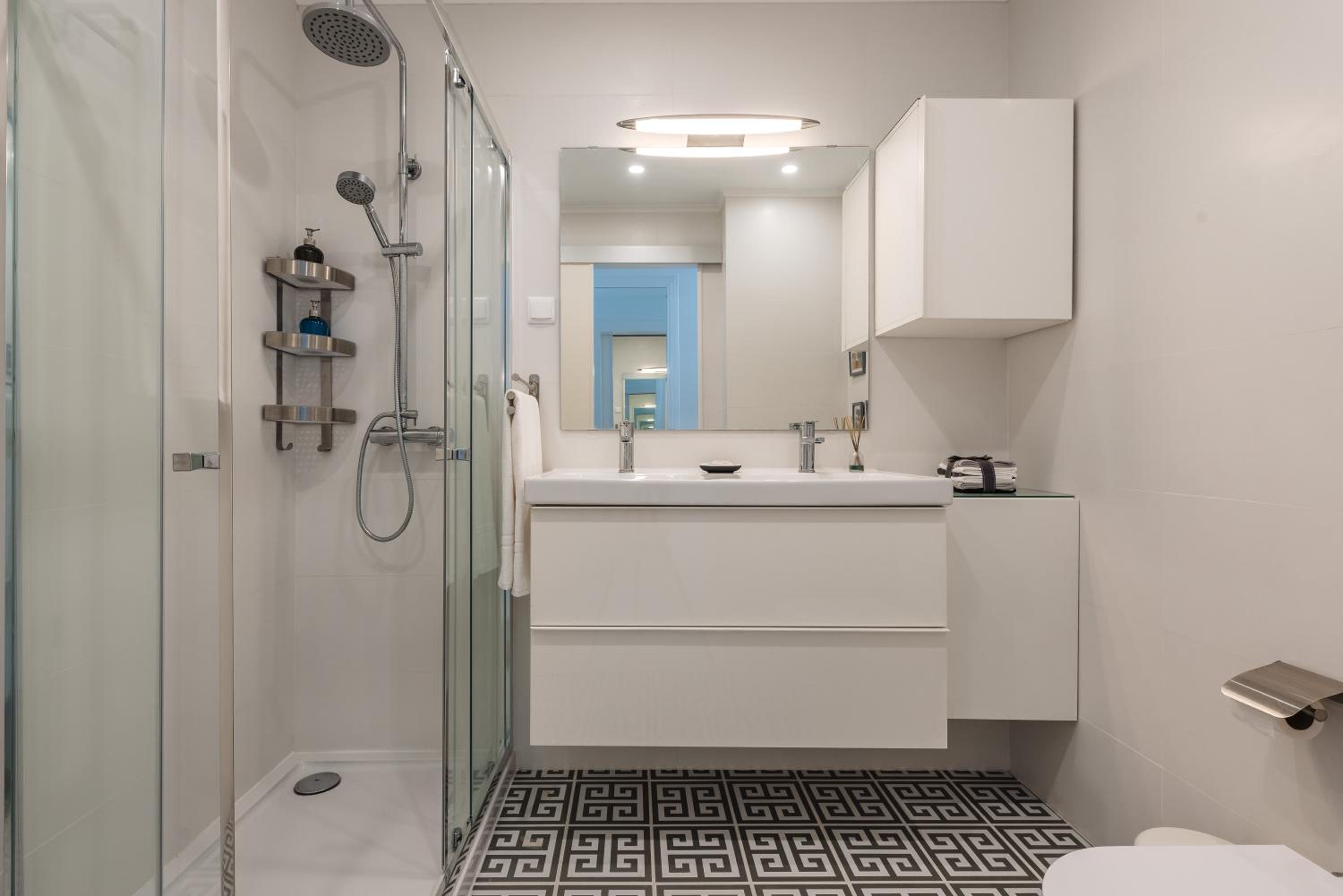 Two-Bedroom Apartment - Photo 7