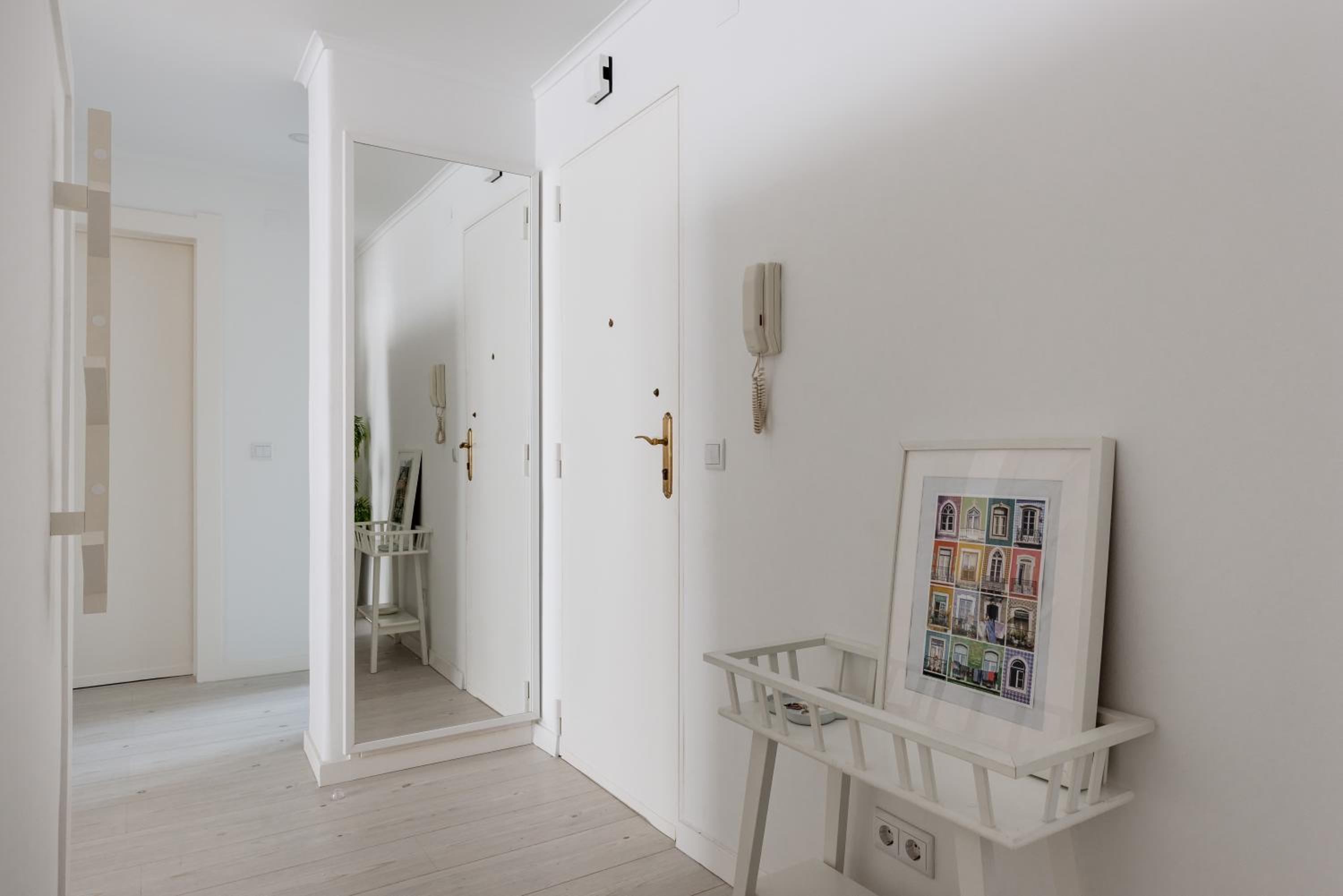 Two-Bedroom Apartment - Photo 19