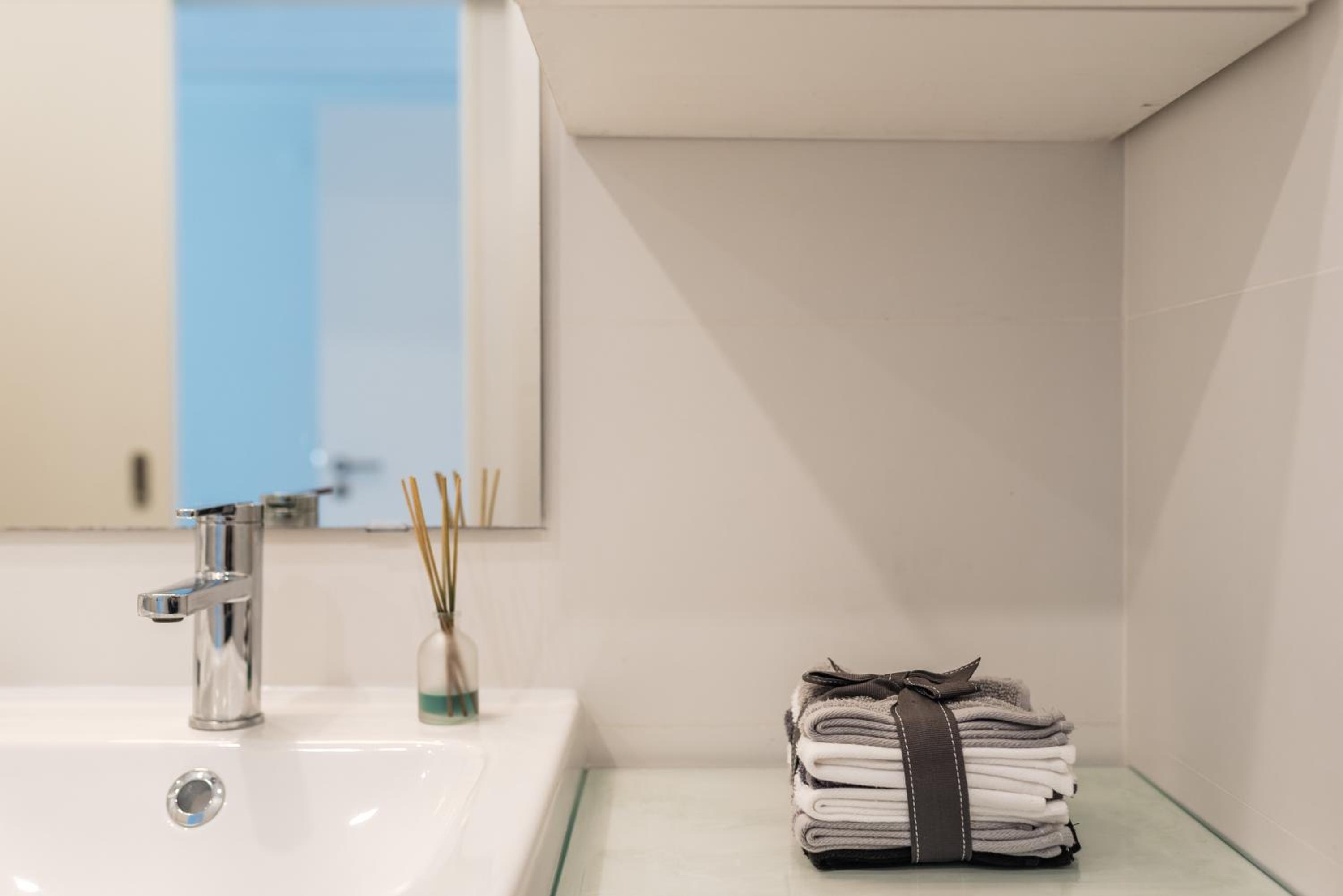 Two-Bedroom Apartment - Photo 31