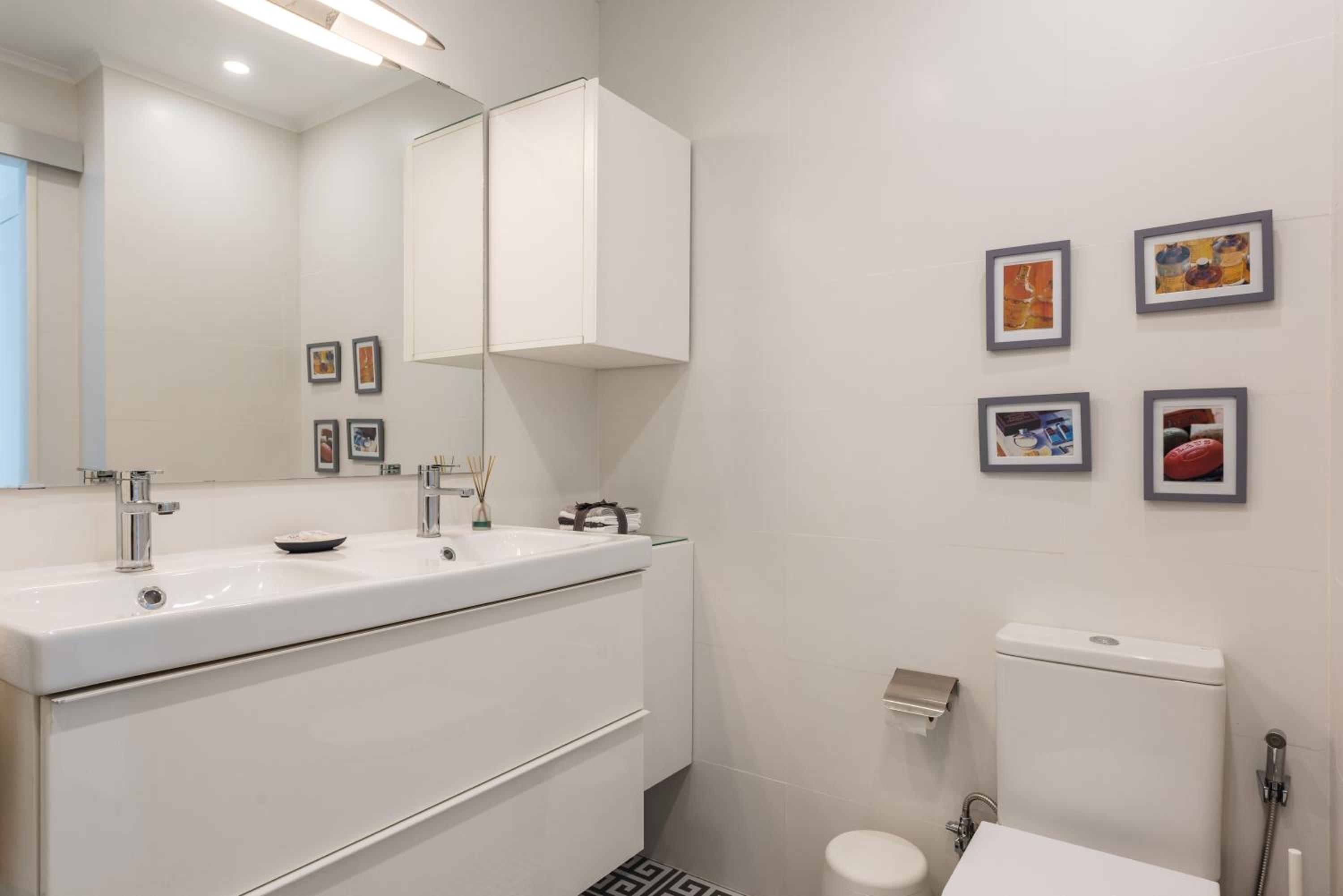 Two-Bedroom Apartment - Photo 34