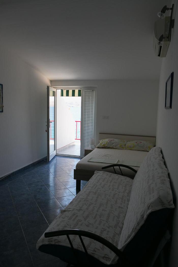 Studio with Sea View