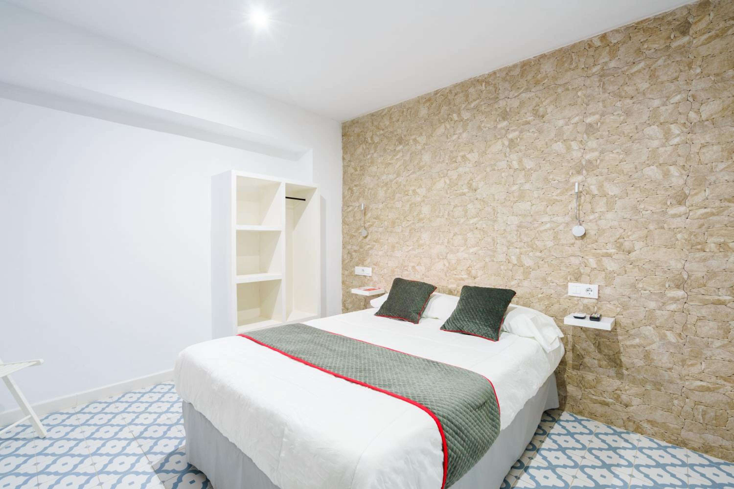 Single Room photo 2