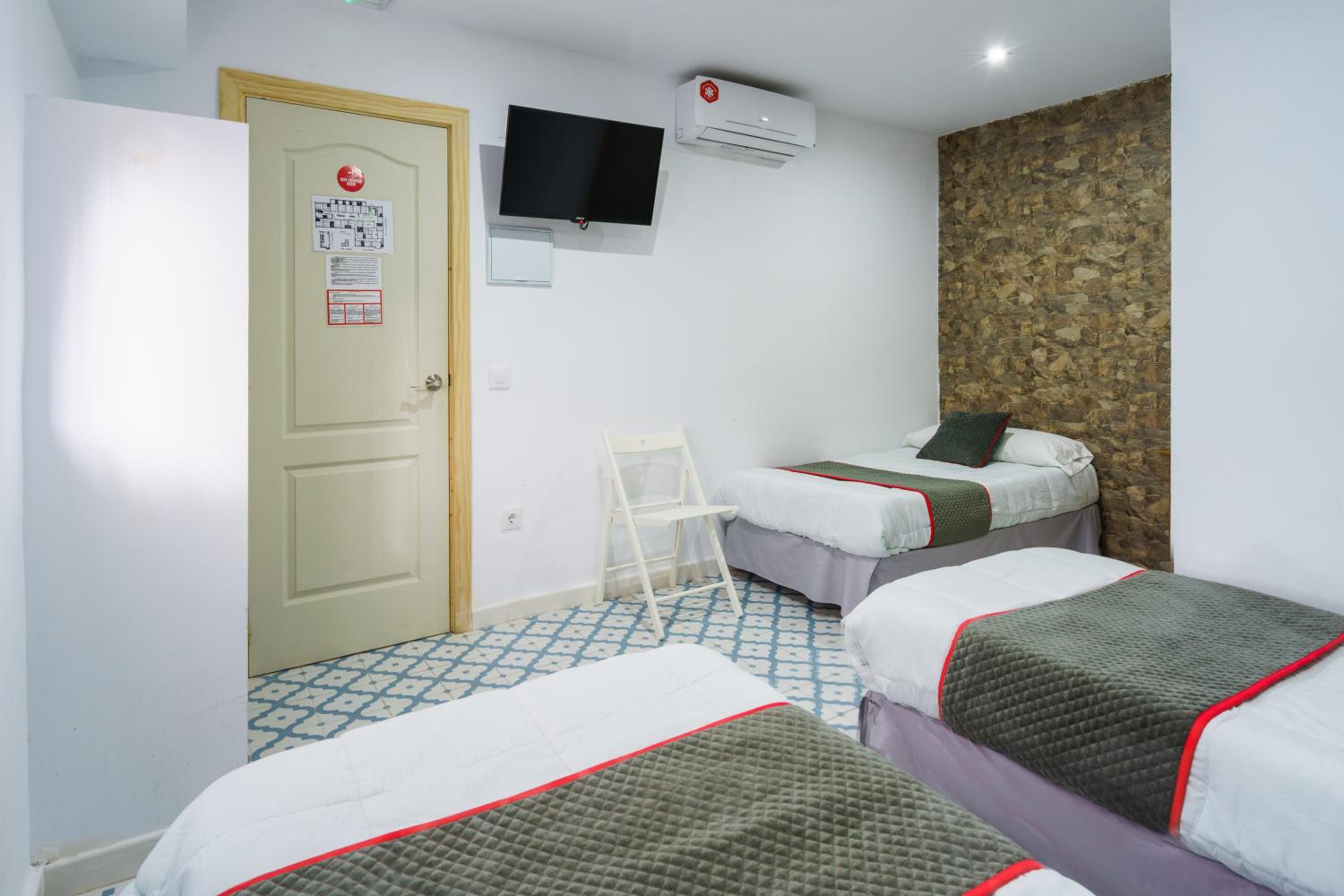 Triple Room photo 3