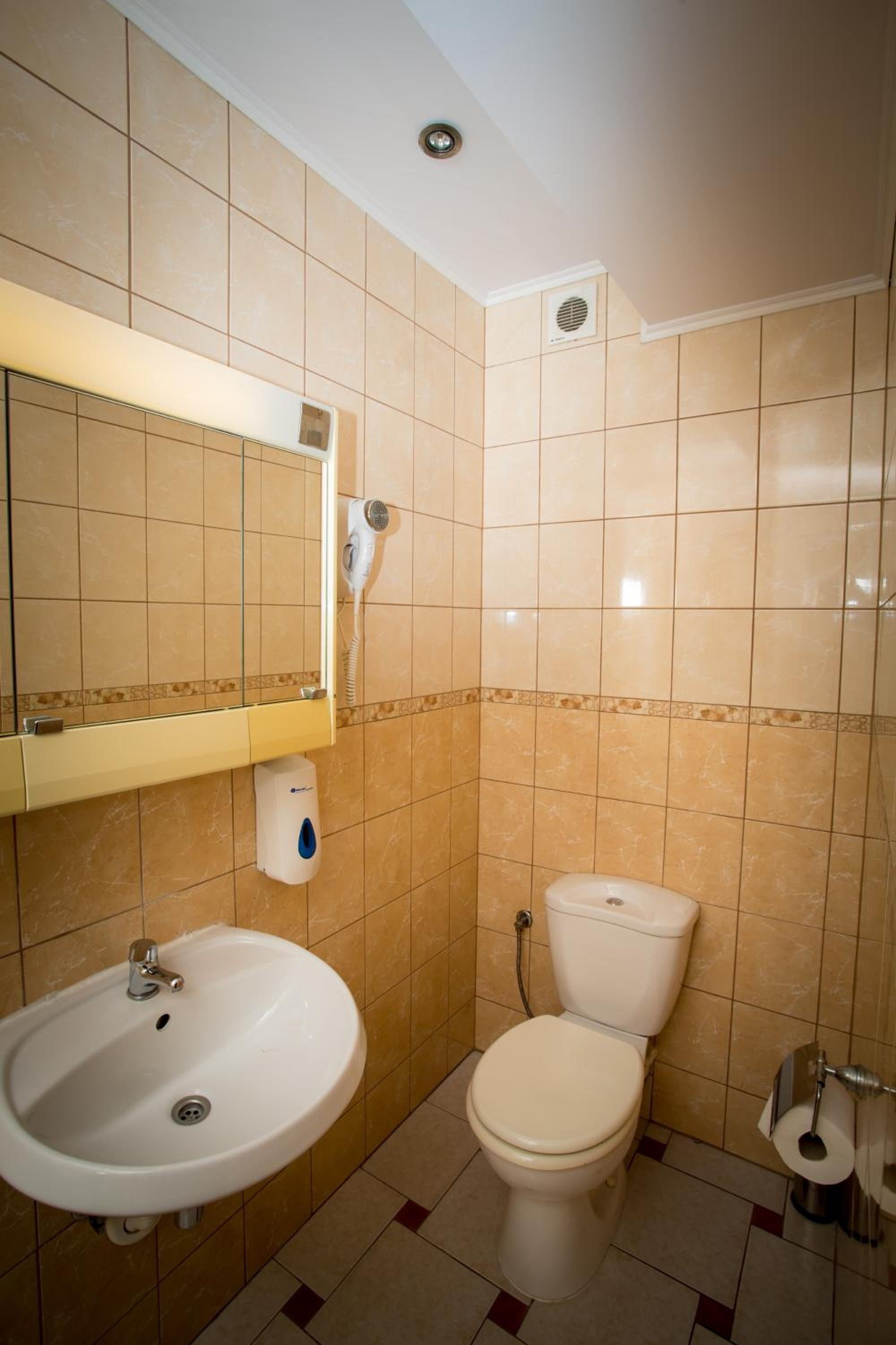Triple Room photo 2