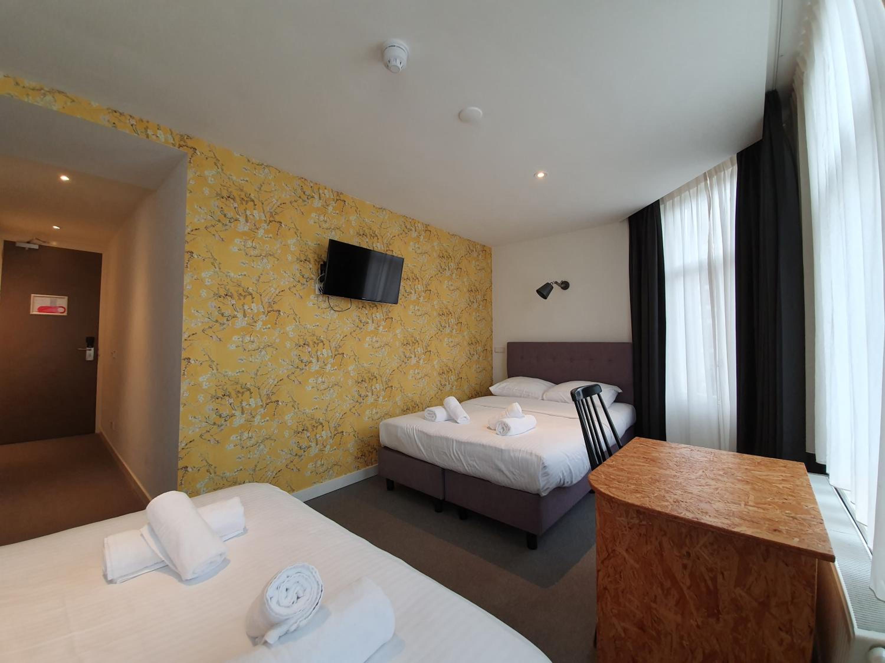 Economy Quadruple Room photo 3