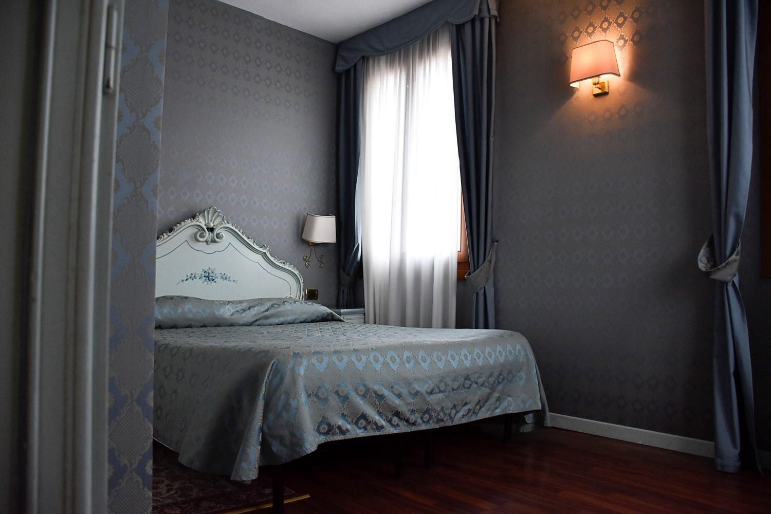 Economy Double Room photo 3