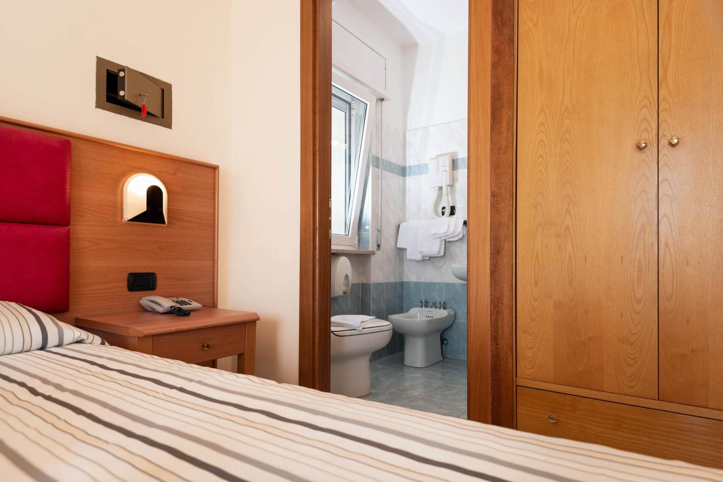 Triple Room photo 3