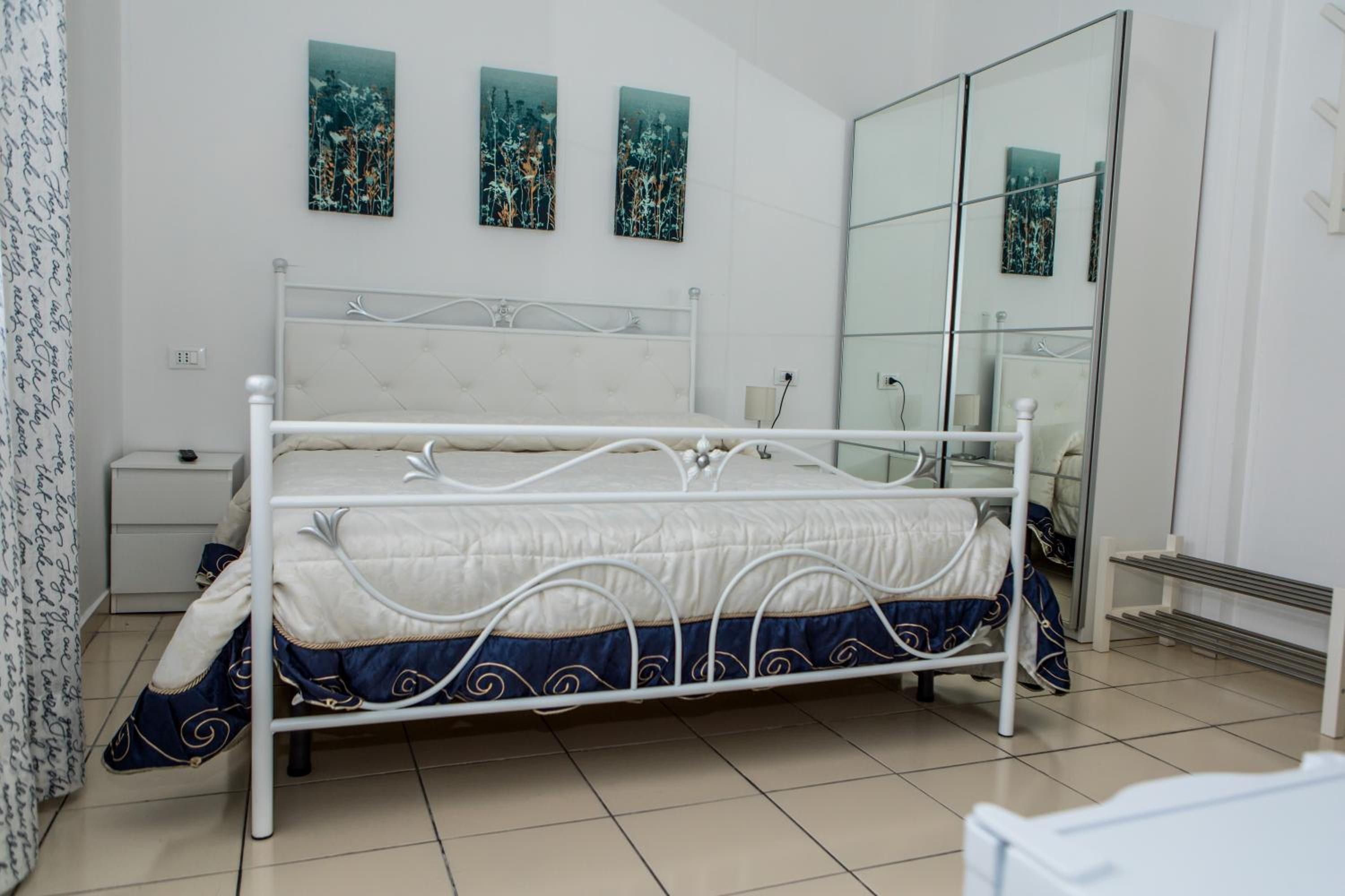 Deluxe Double or Twin Room photo 1