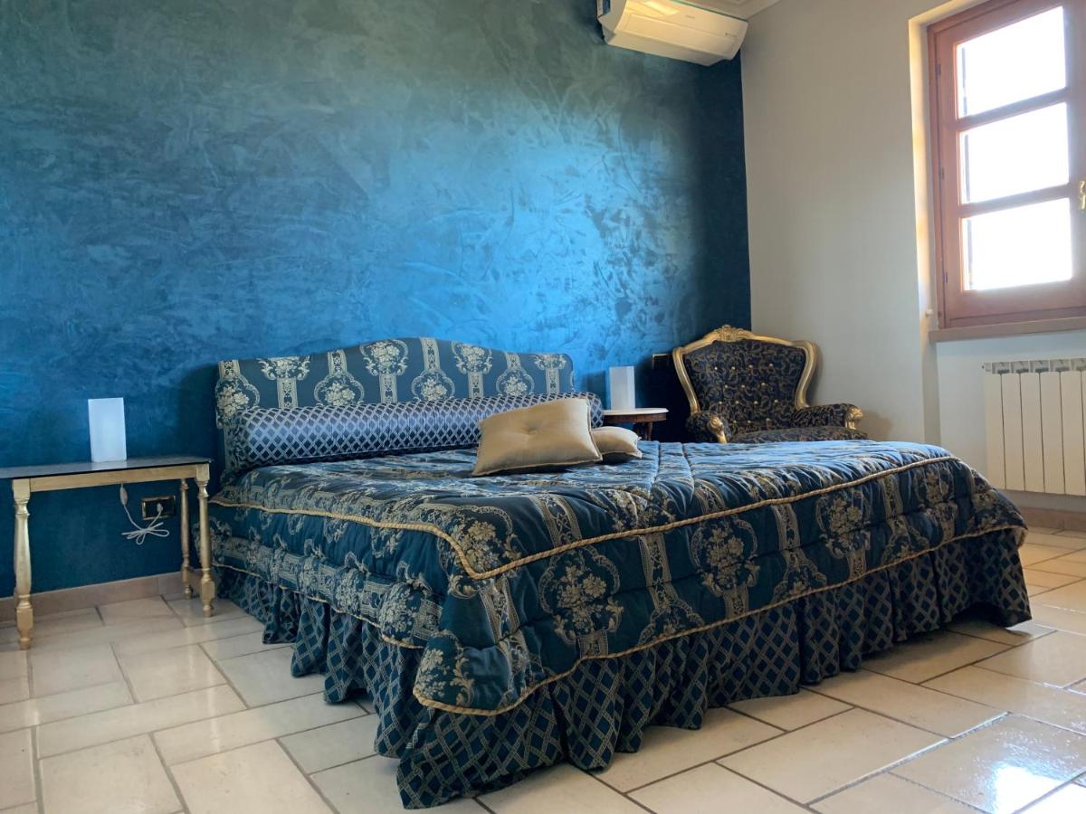 Double Room with Private External Bathroom