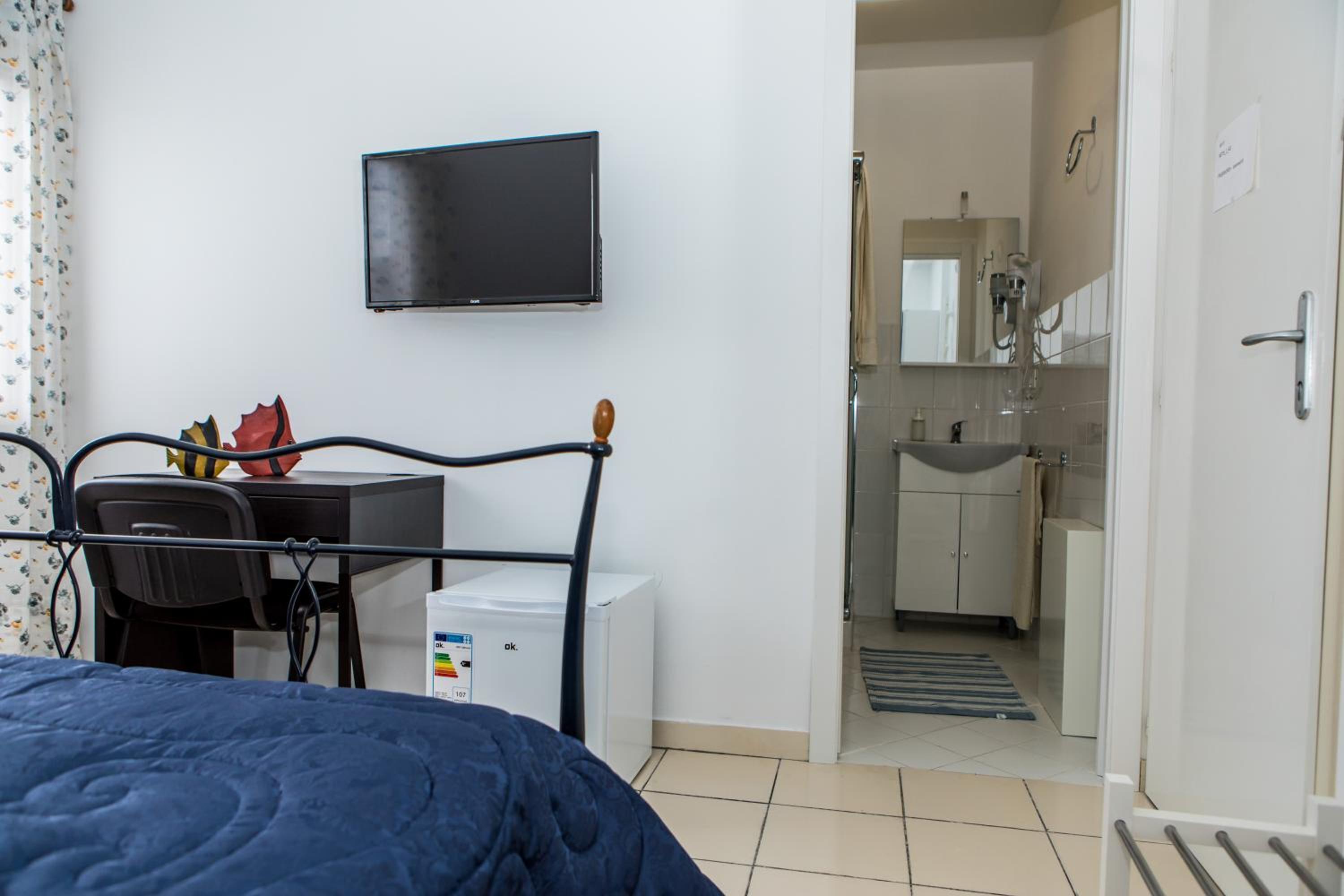 Deluxe Double or Twin Room - Photo 4