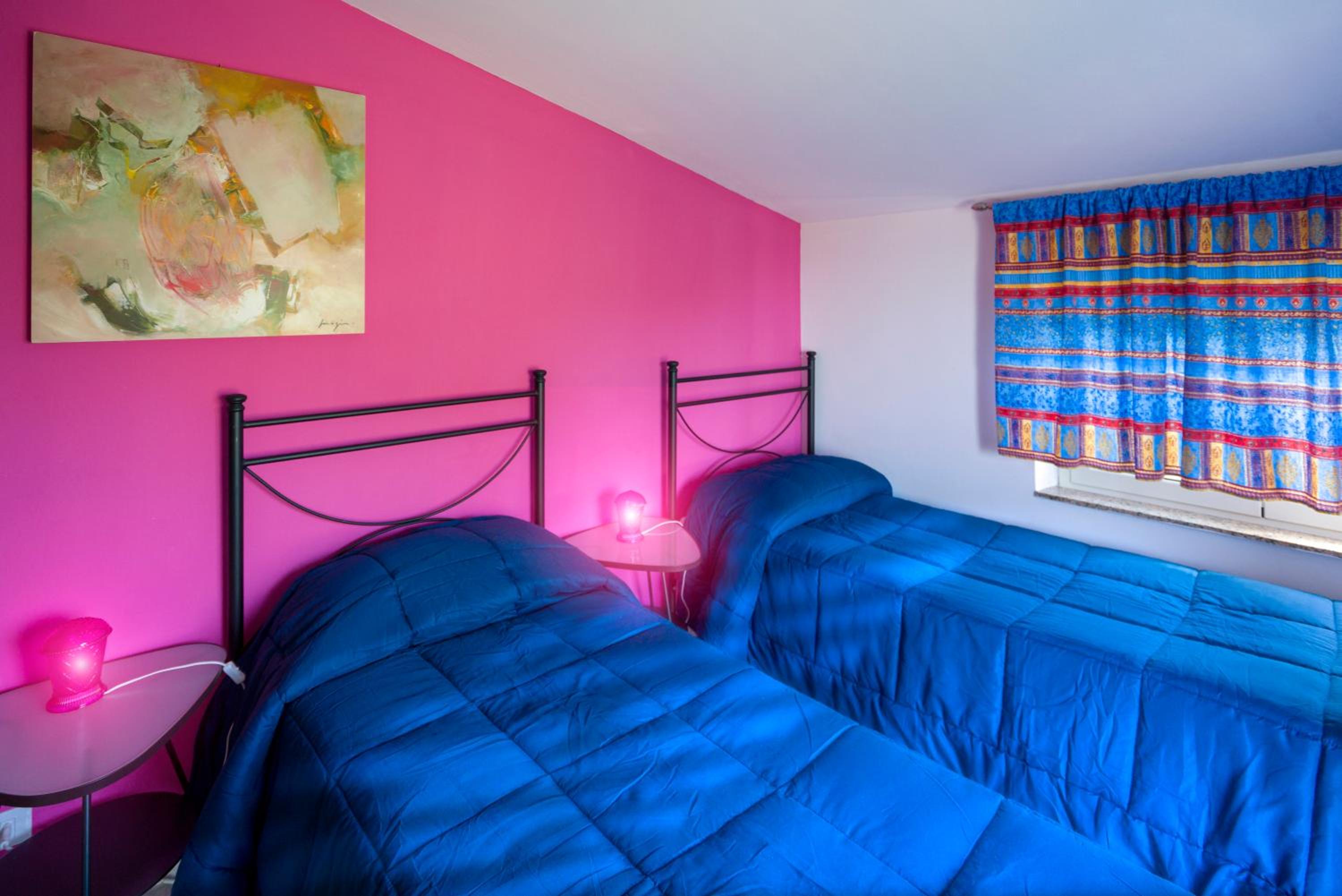 Twin Room with Private Bathroom photo 1