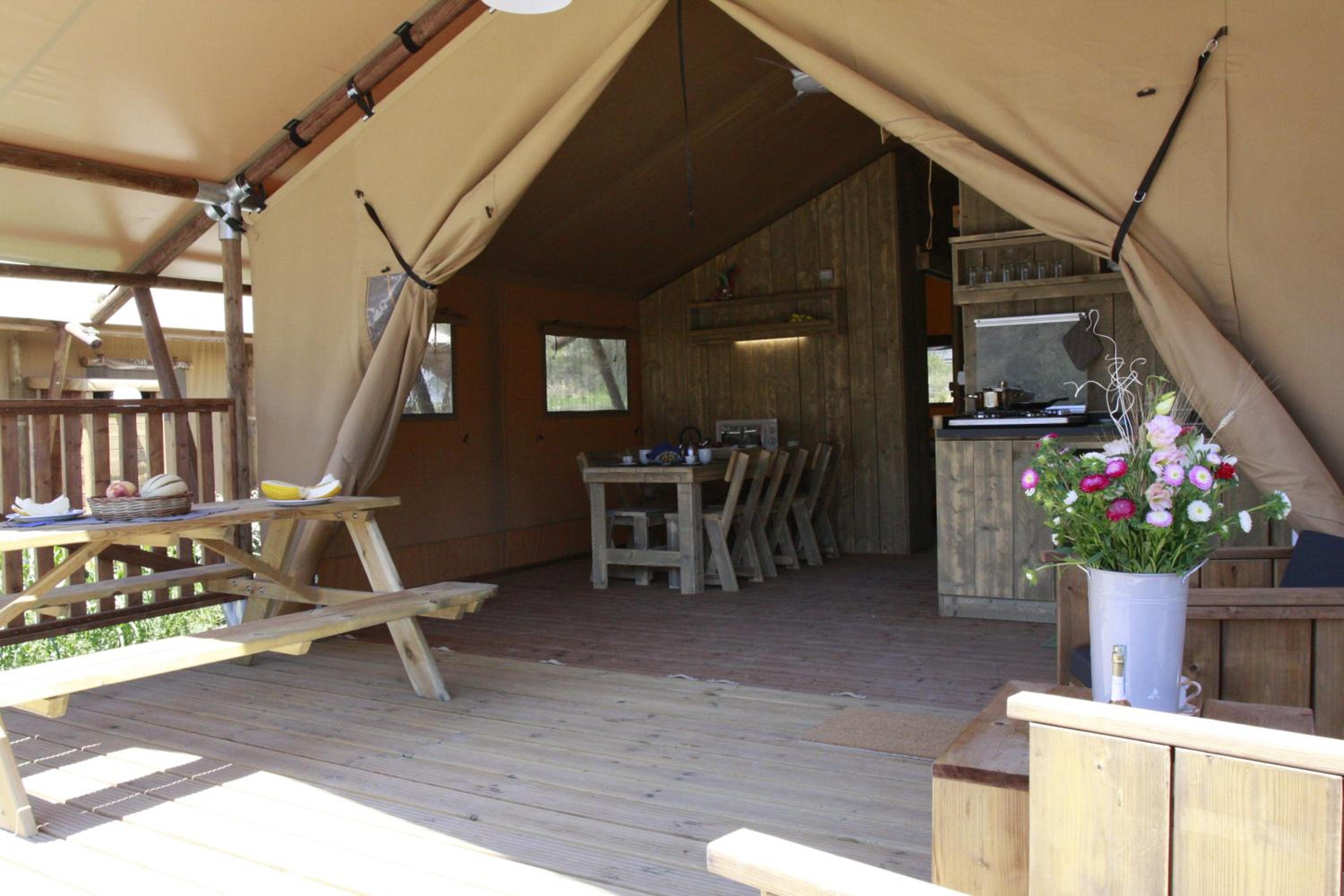 Tent - Photo 1
