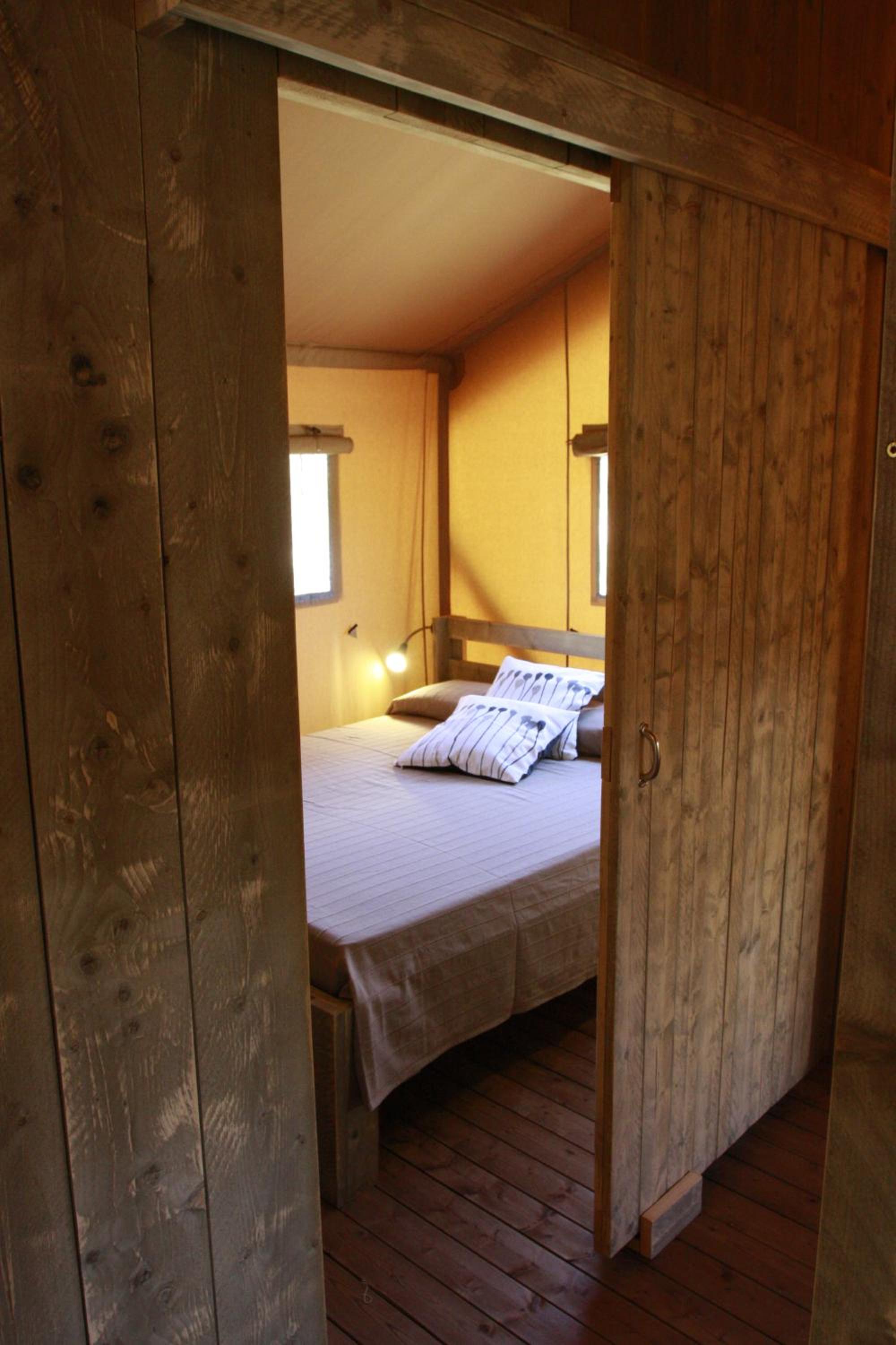 Tent - Photo 11
