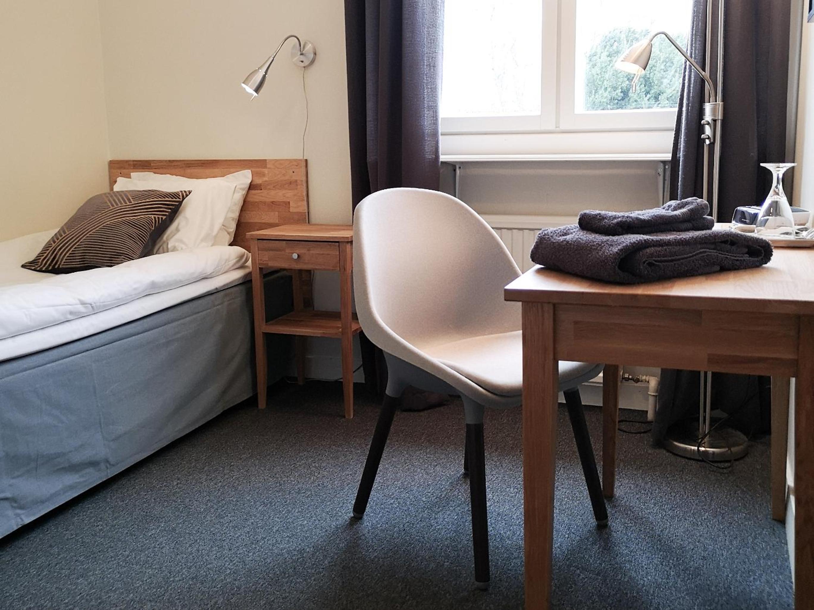 Single Room photo 2