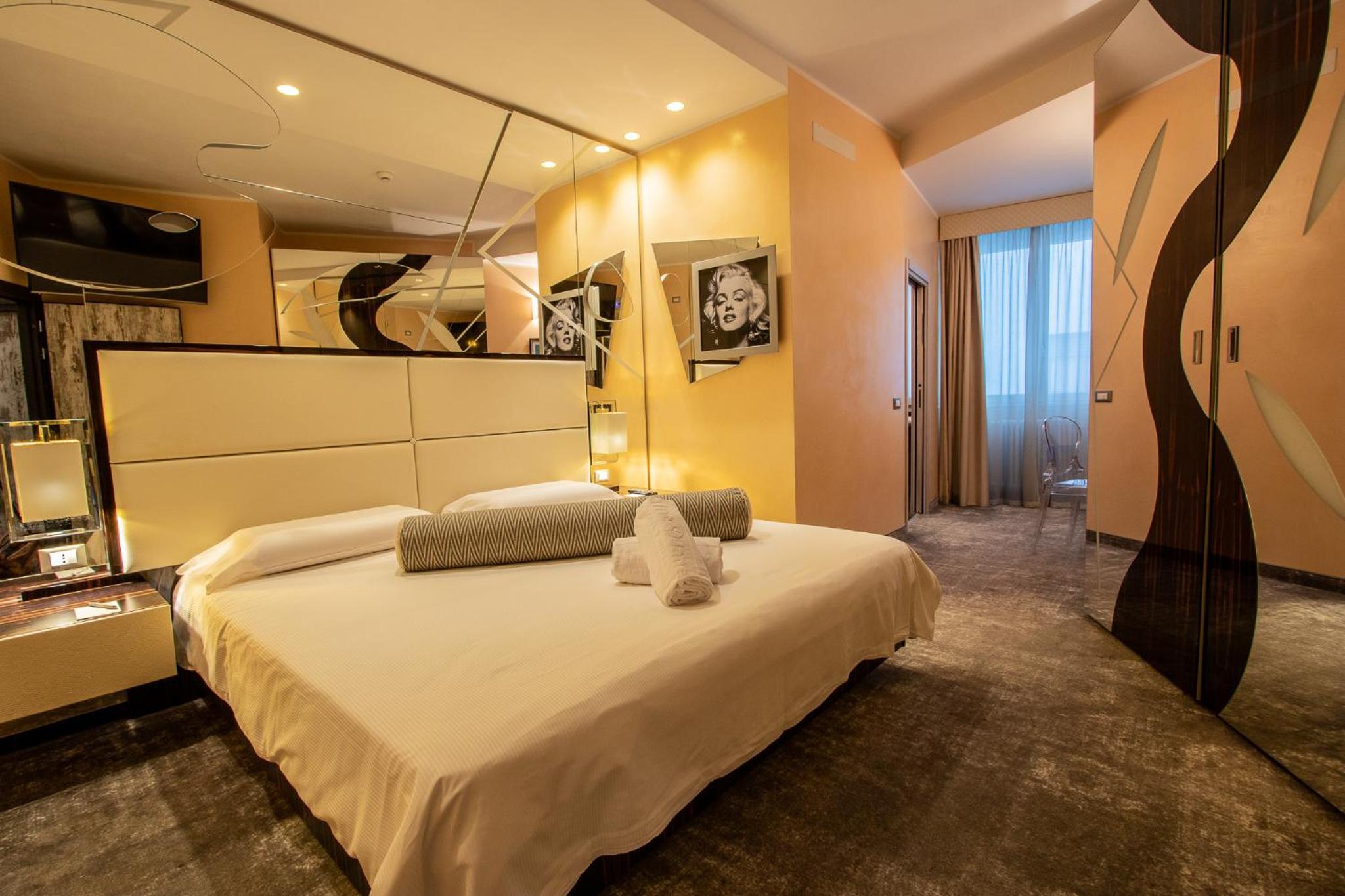 Superior Double Room - Photo 8