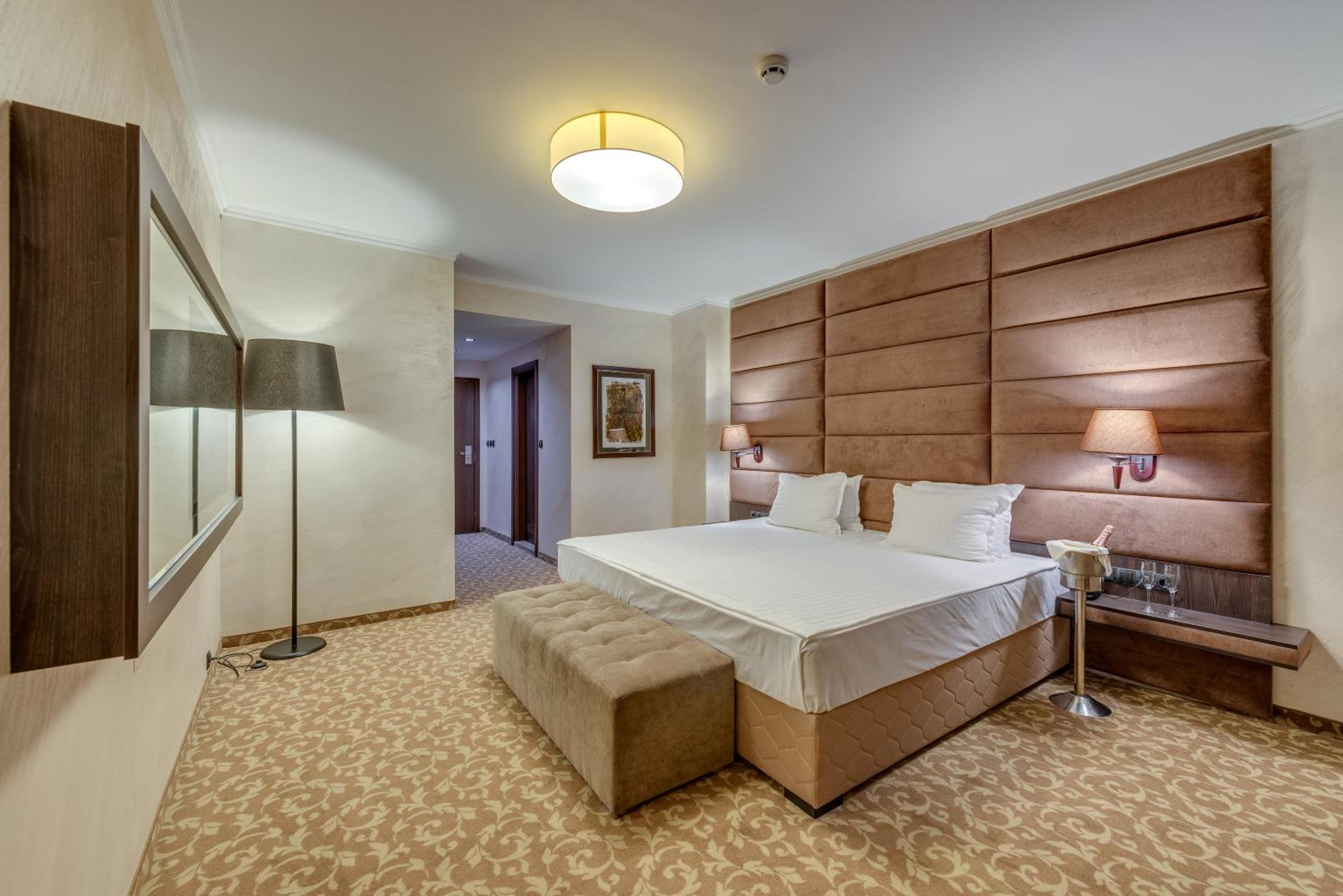 Deluxe Double Room photo 2