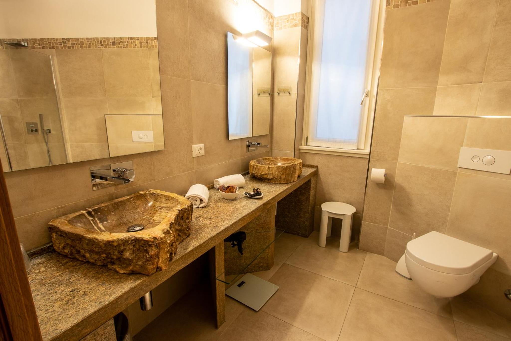 Superior Double Room - Photo 9