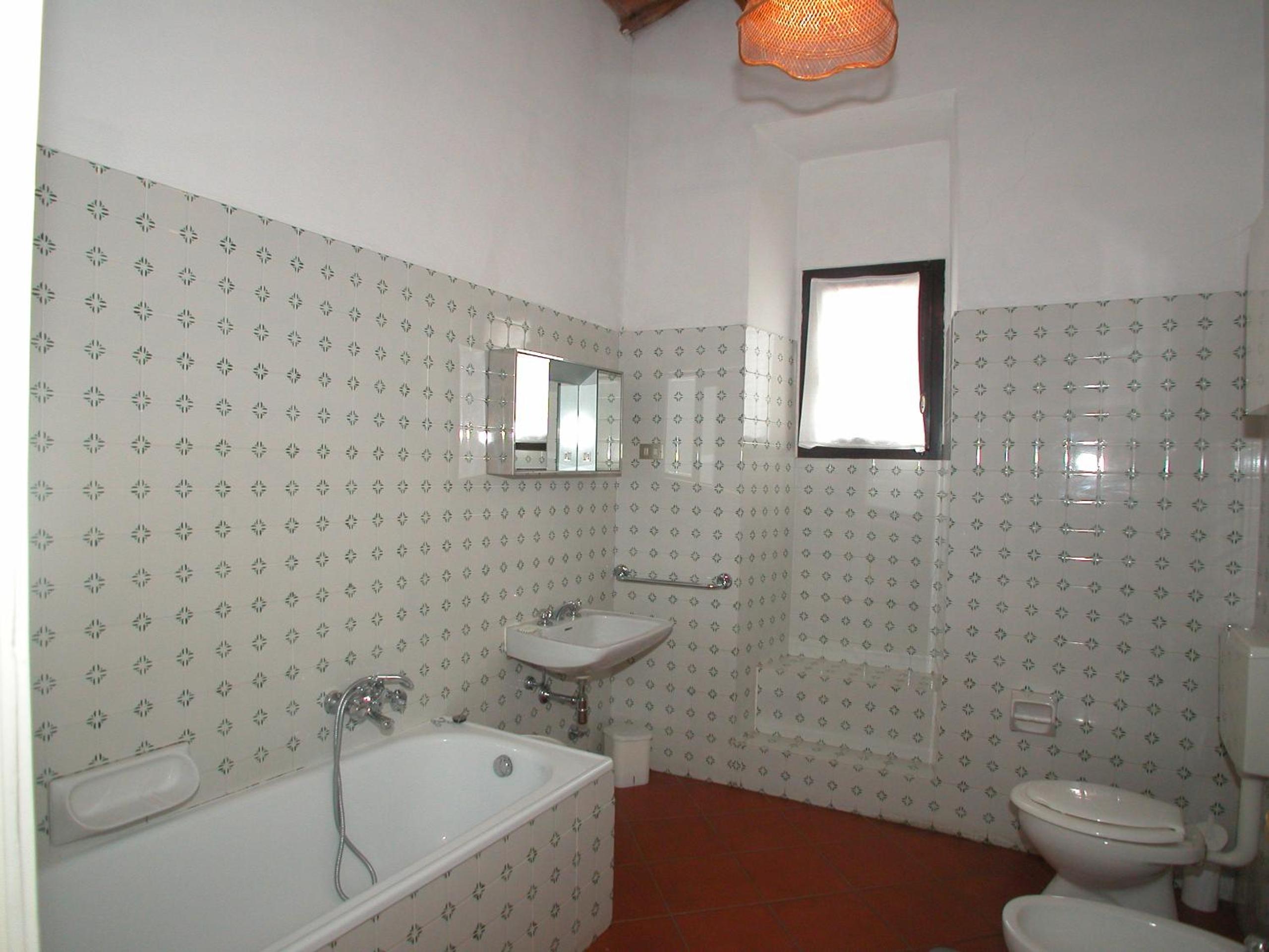 Four-Bedroom House photo 1