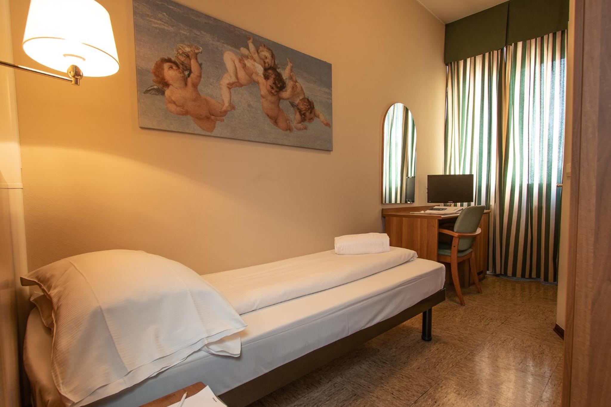Single Room Economy