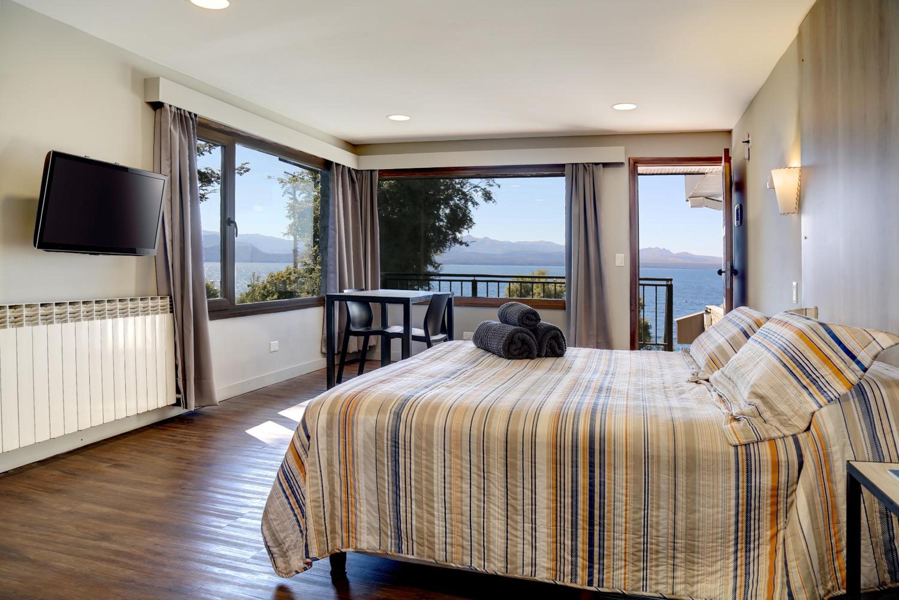 Studio with Lake View