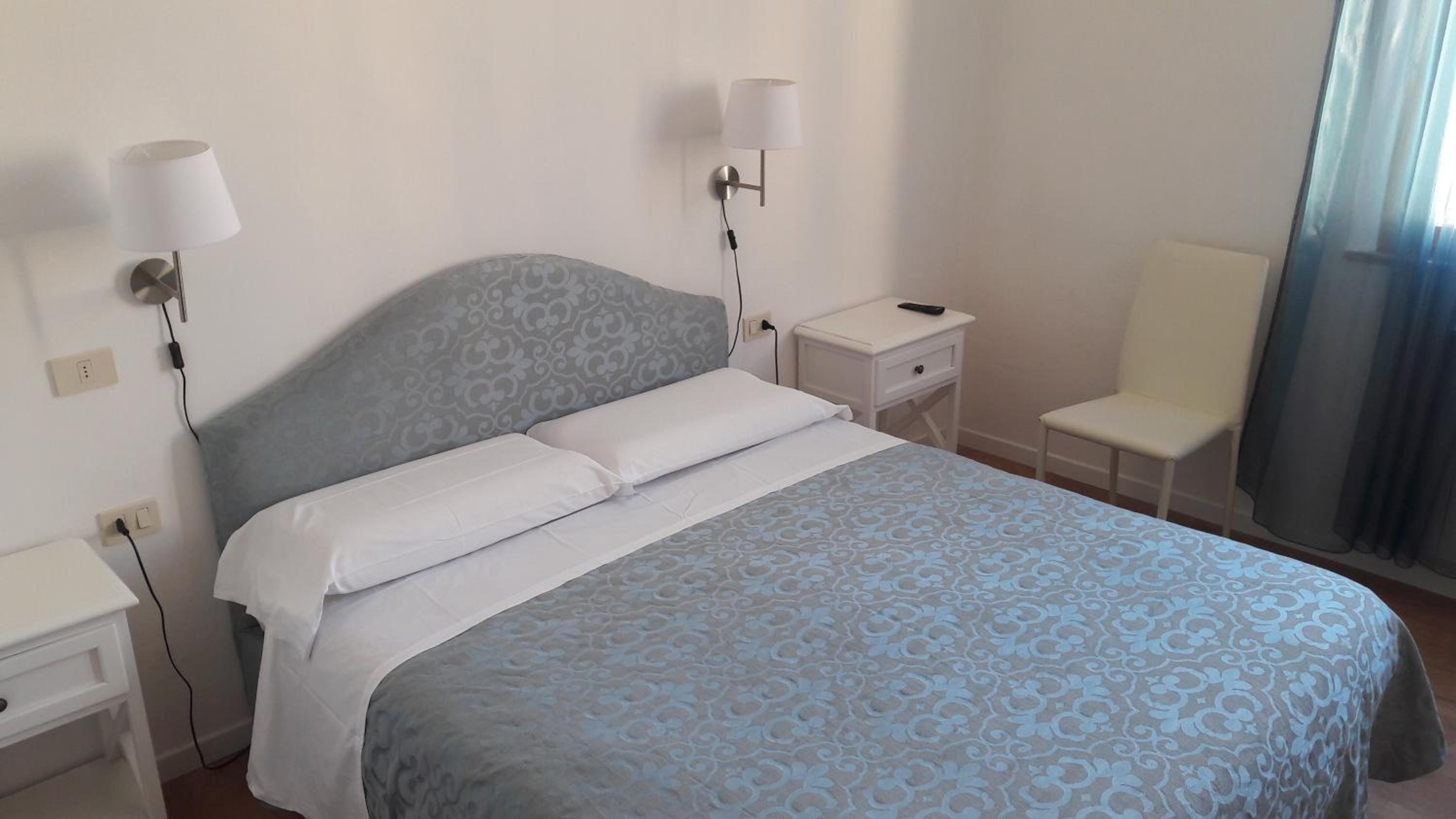 Double Room - Photo 4