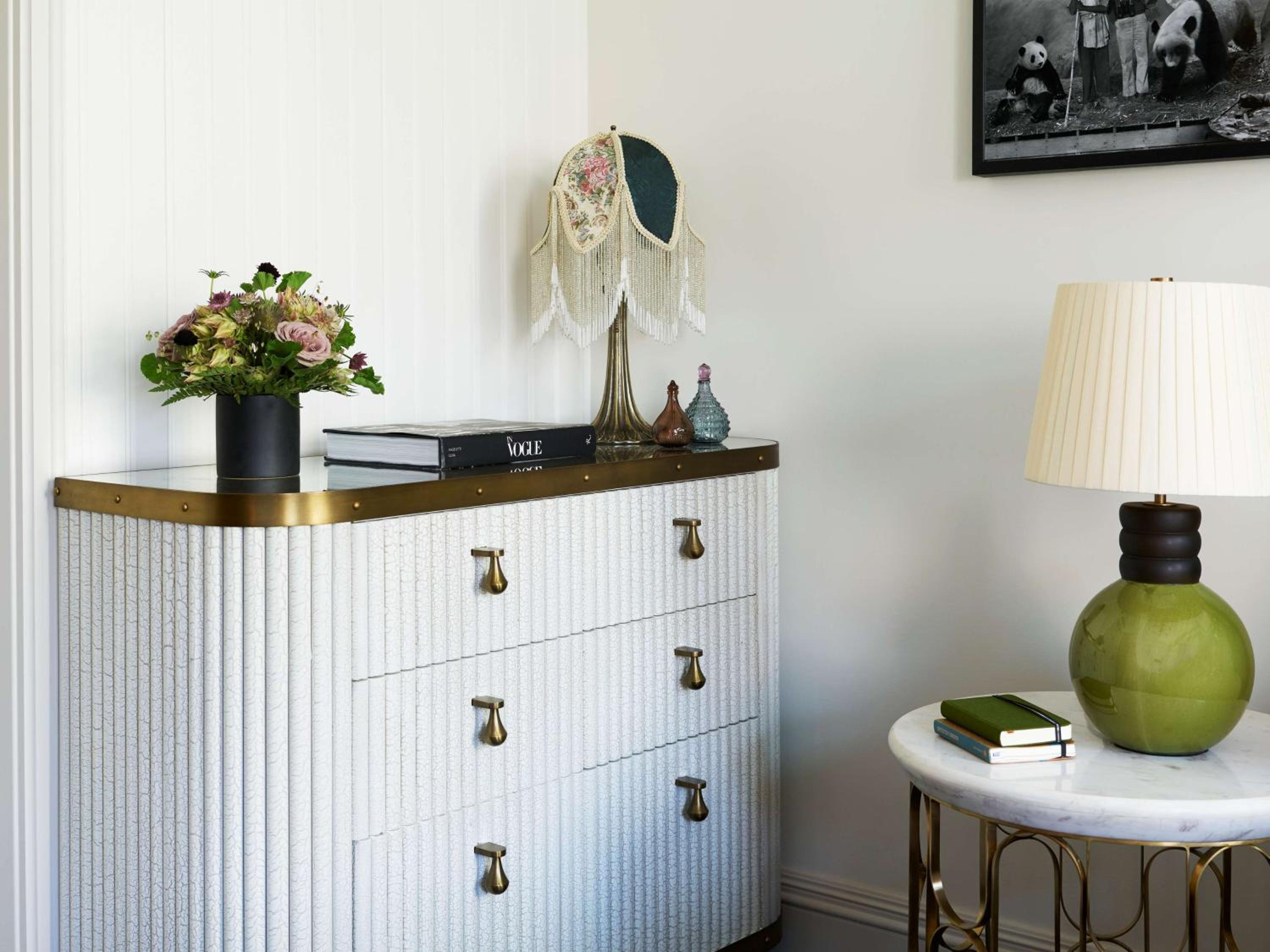 One-Bedroom Corner Suite thumbnail 6