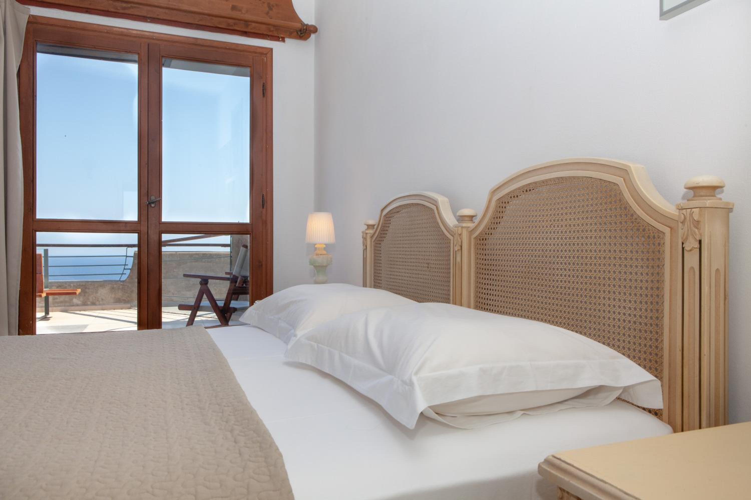 Double Room with Balcony and Sea View photo 2