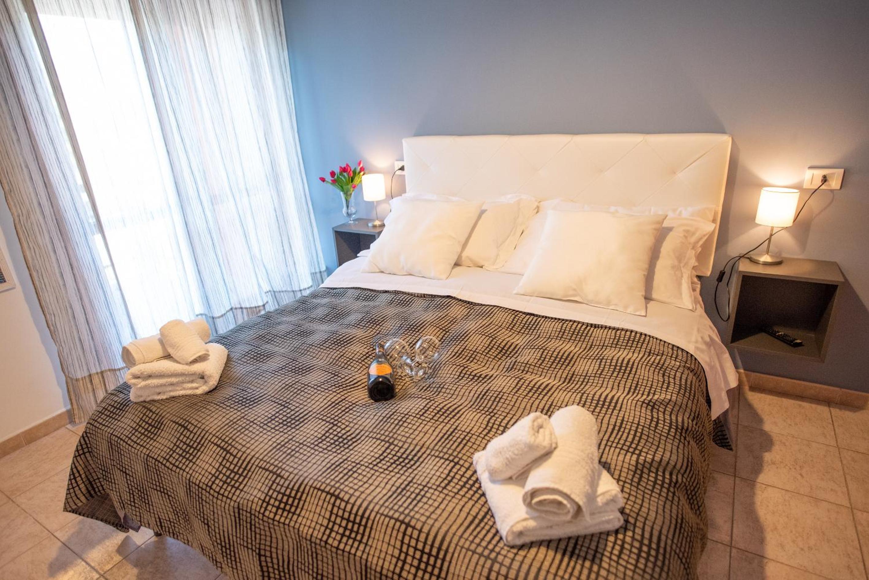 Double Room - Photo 27