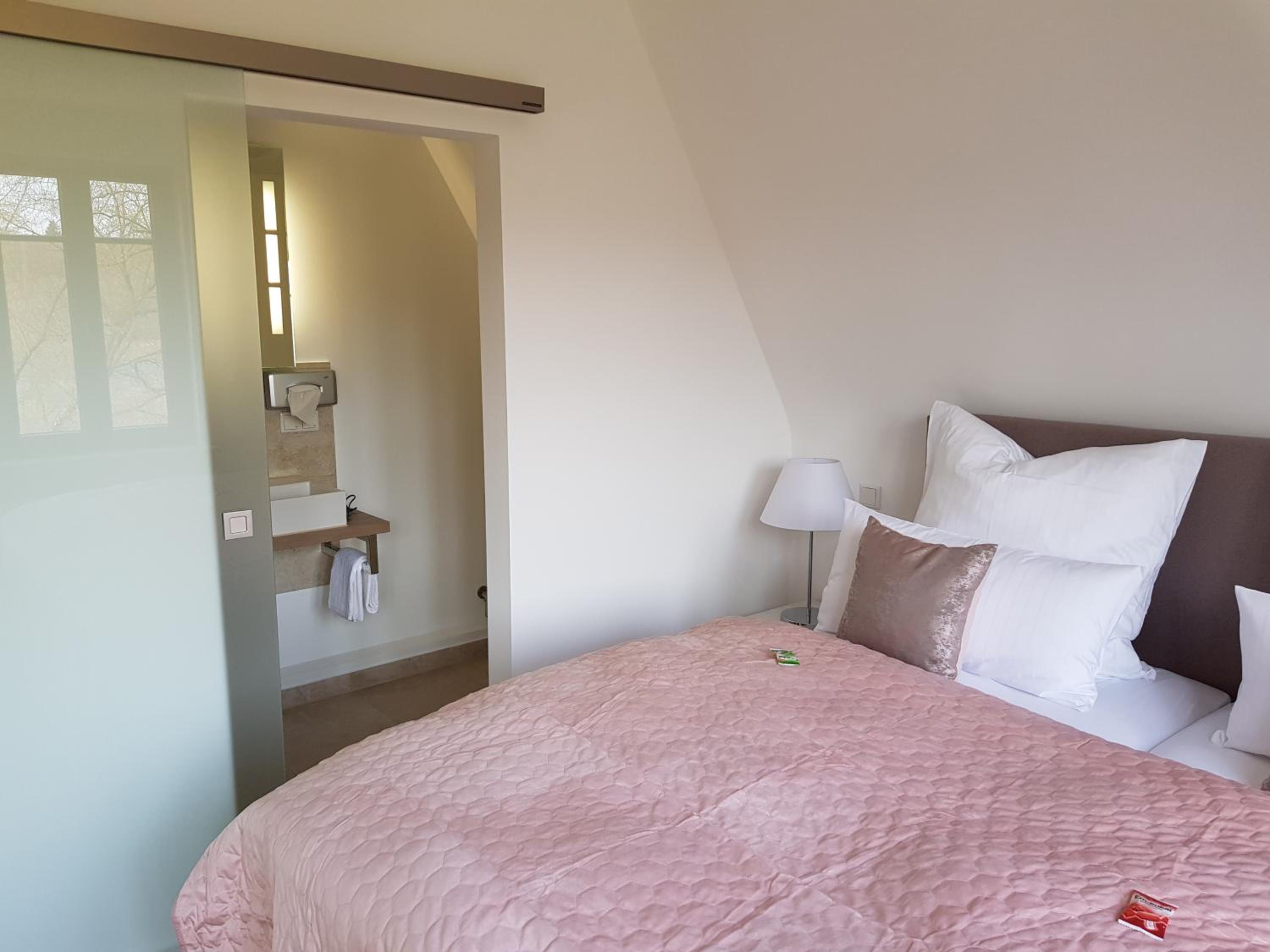 Double Room - Photo 29