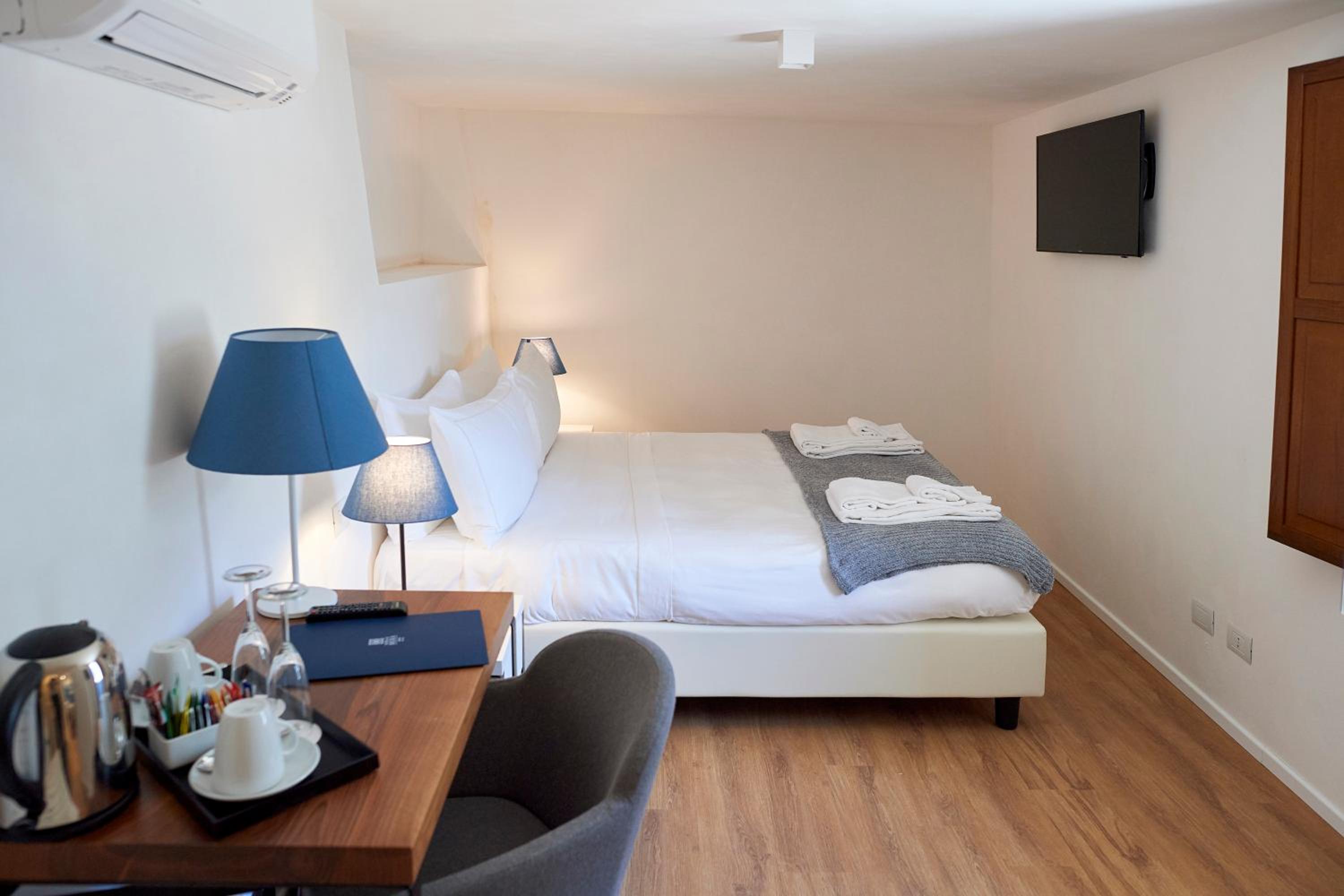 Standard Double or Twin Room with Sea View