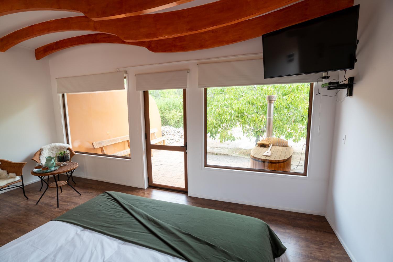 Deluxe Suite with Terrace photo 3
