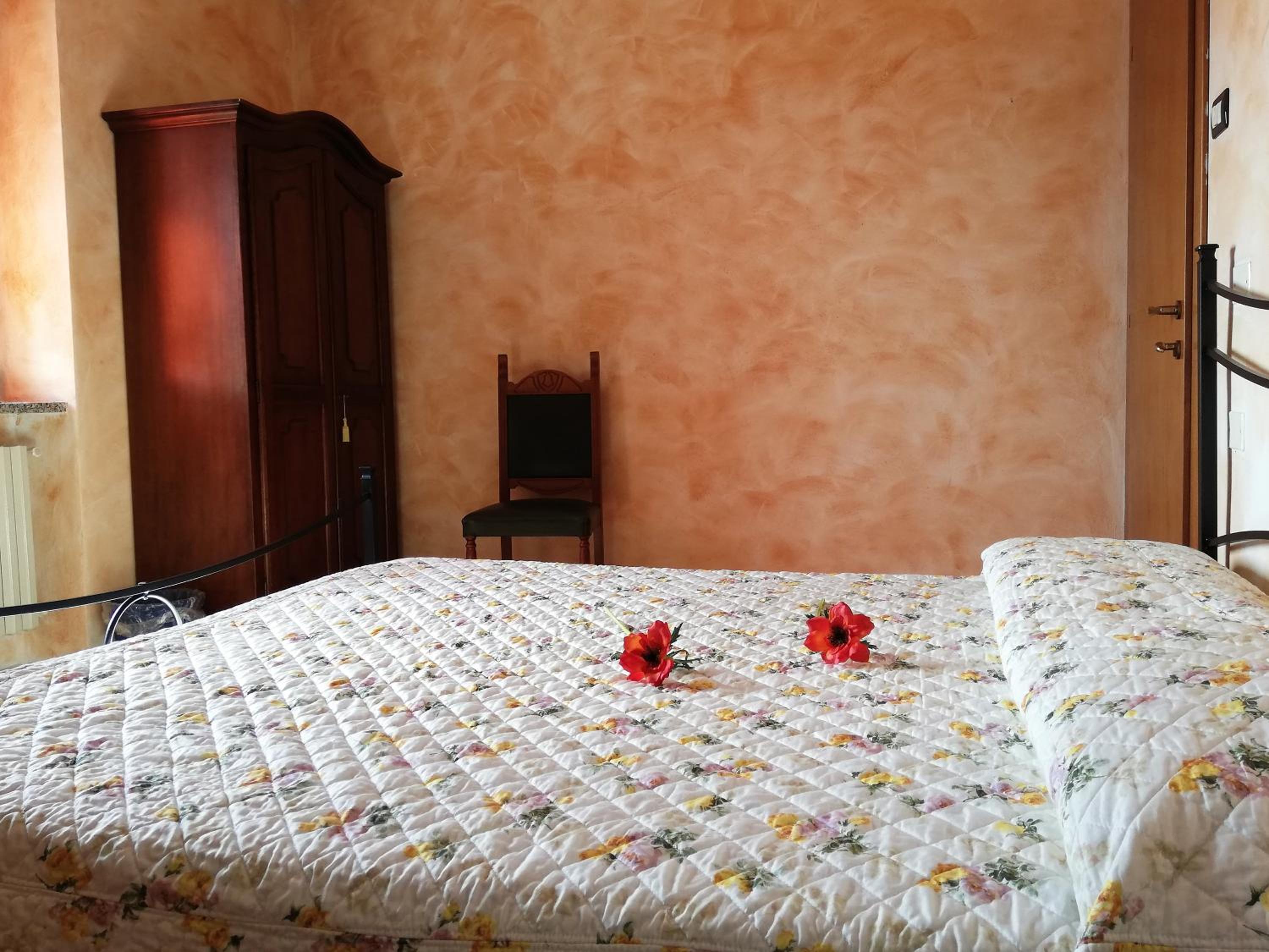 Triple Room - Photo 1