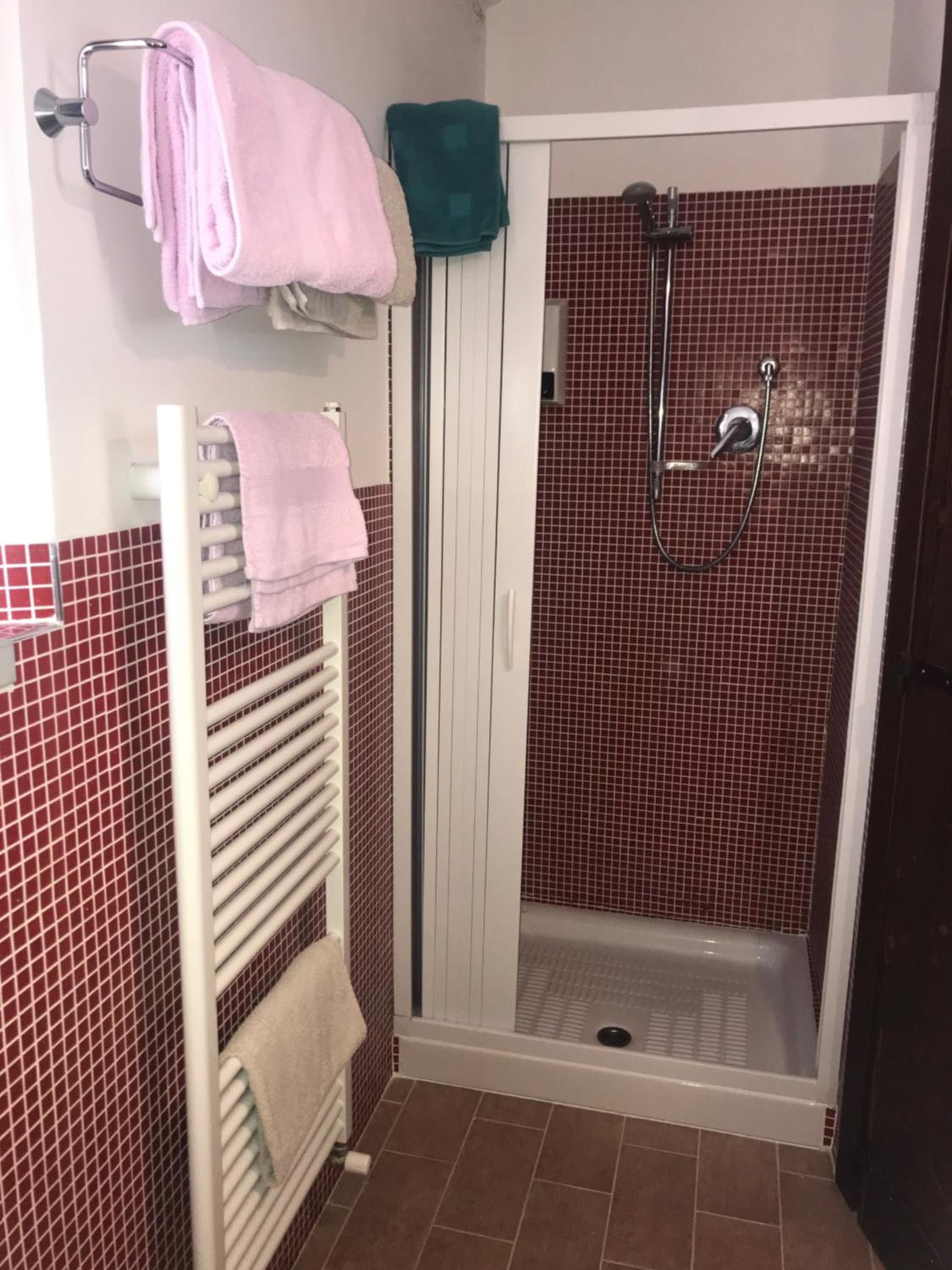 Comfort Triple Room with Shower photo 3