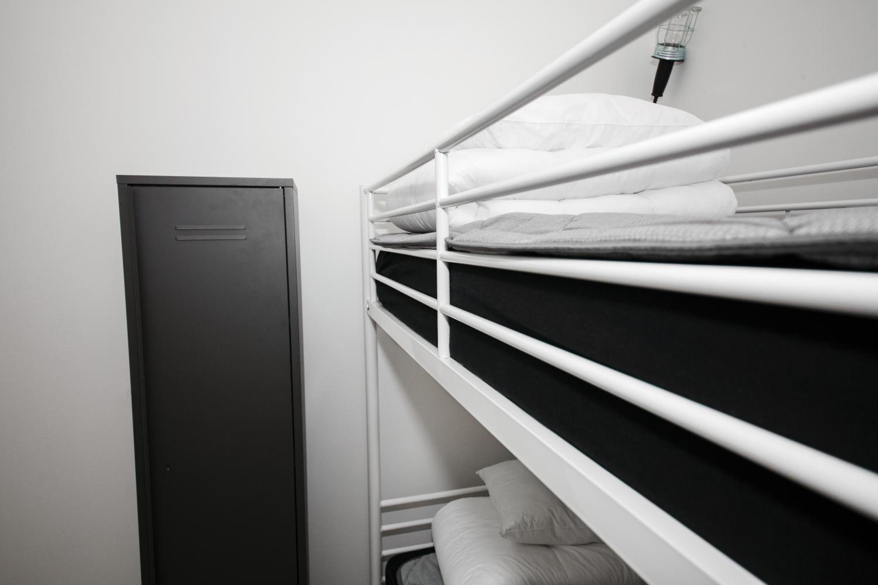 Budget Twin Room without Window
