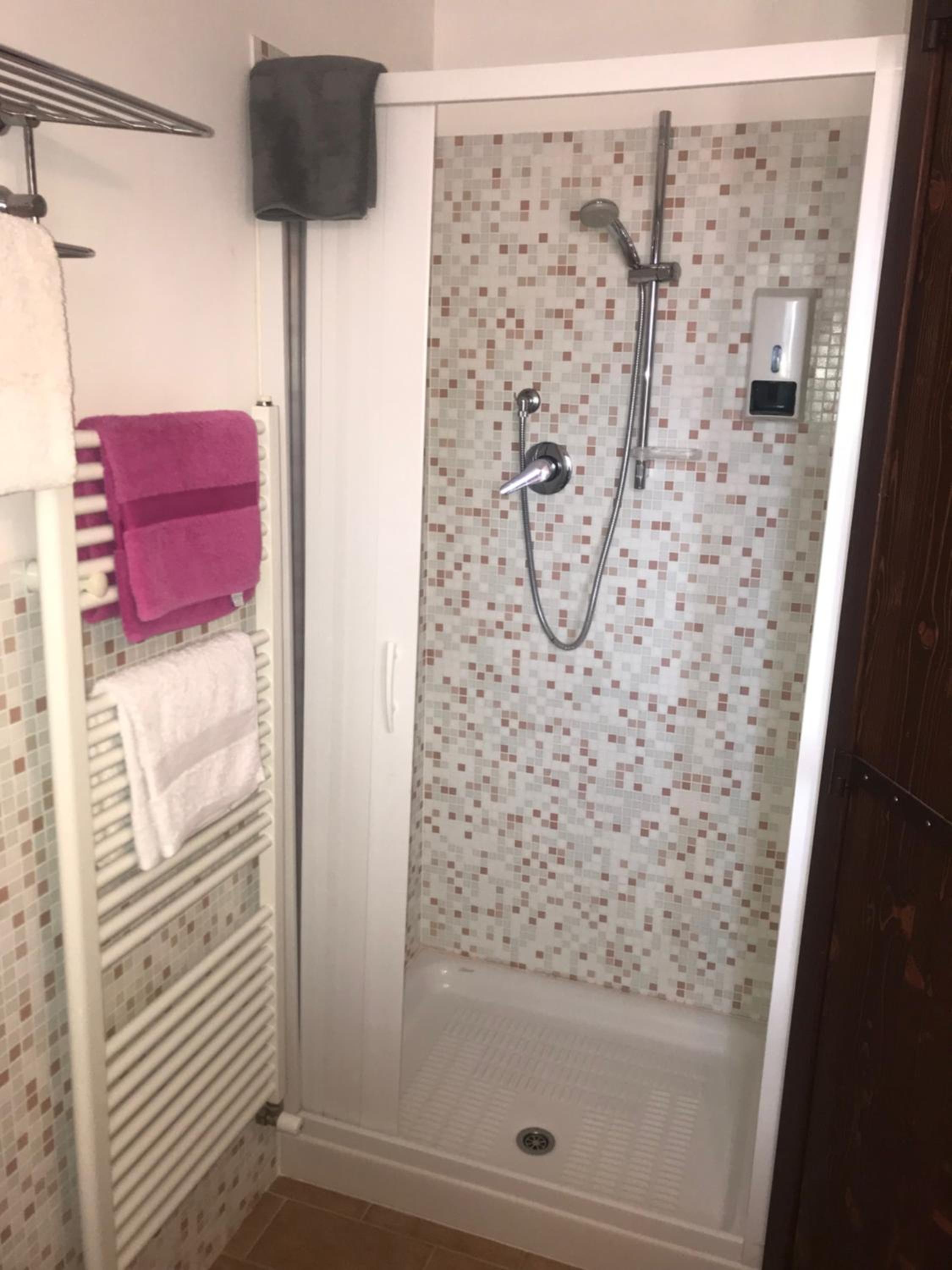 Single Room with Shower photo 2