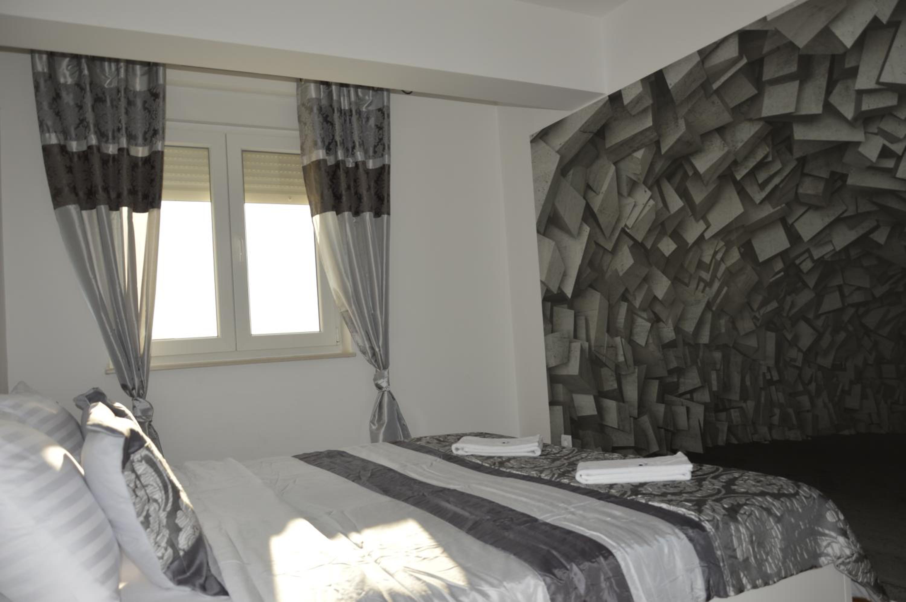 Two-Bedroom Apartment - Photo 25