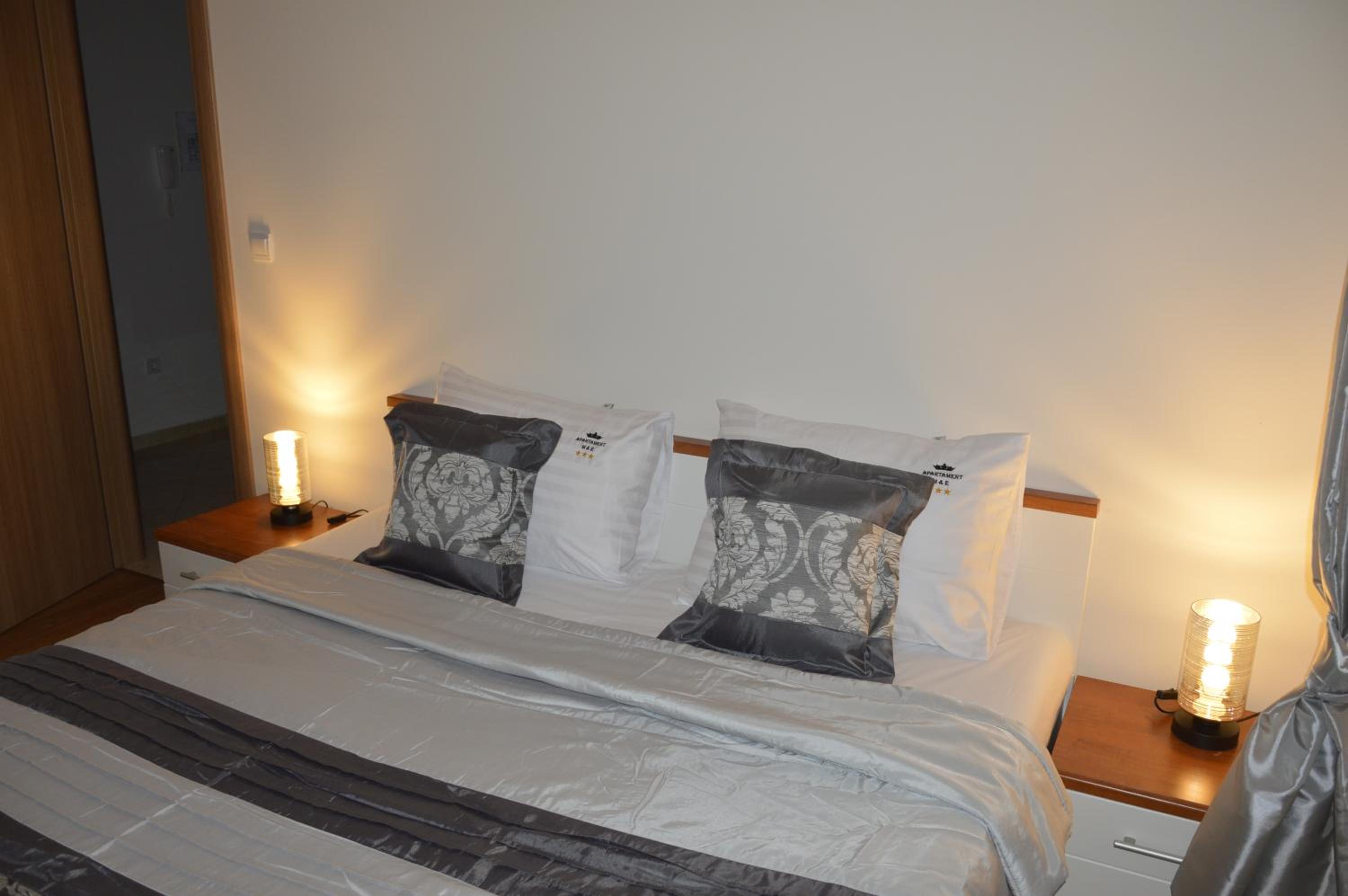 Two-Bedroom Apartment - Photo 26