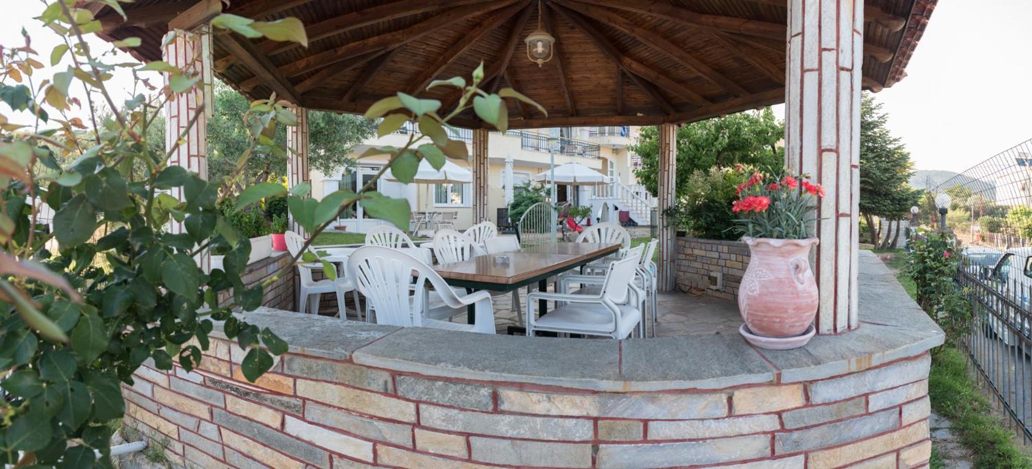 Triple Room with Terrace photo 3