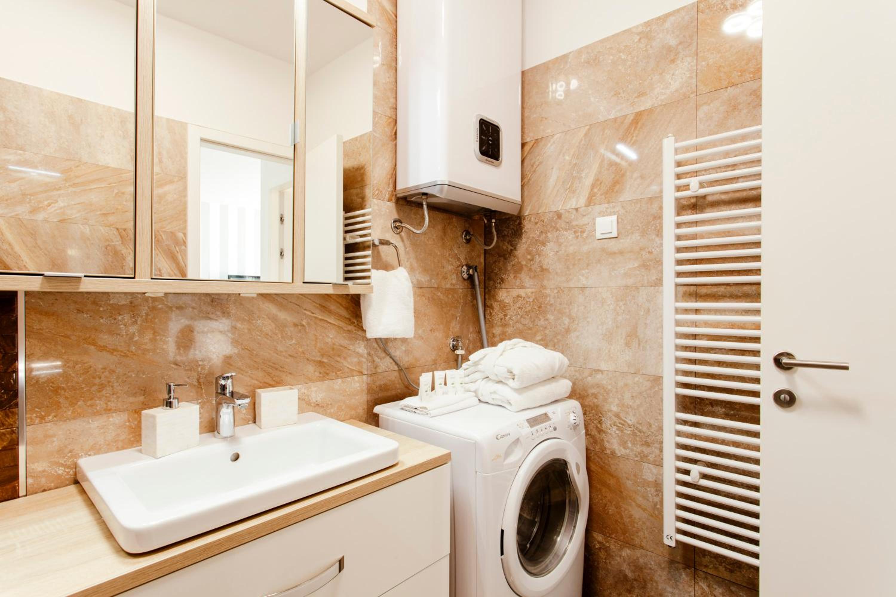 Deluxe Apartment - Photo 3