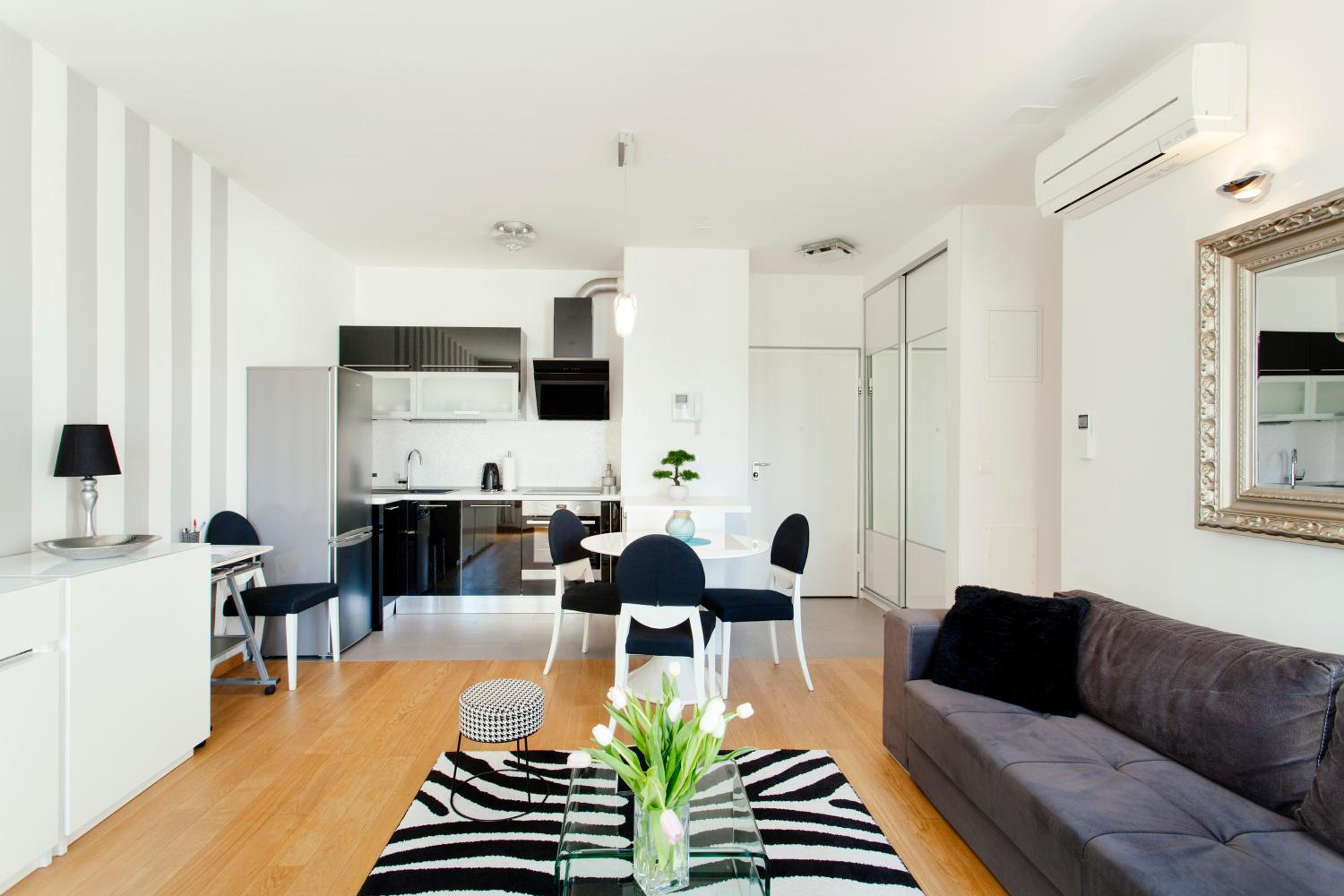 Deluxe Apartment - Photo 20