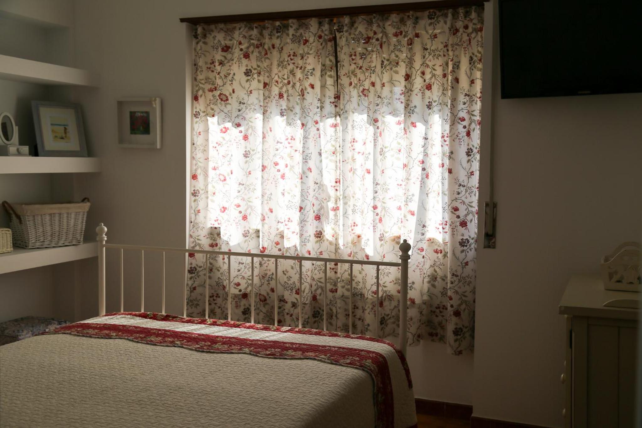 Small Double Room photo 2
