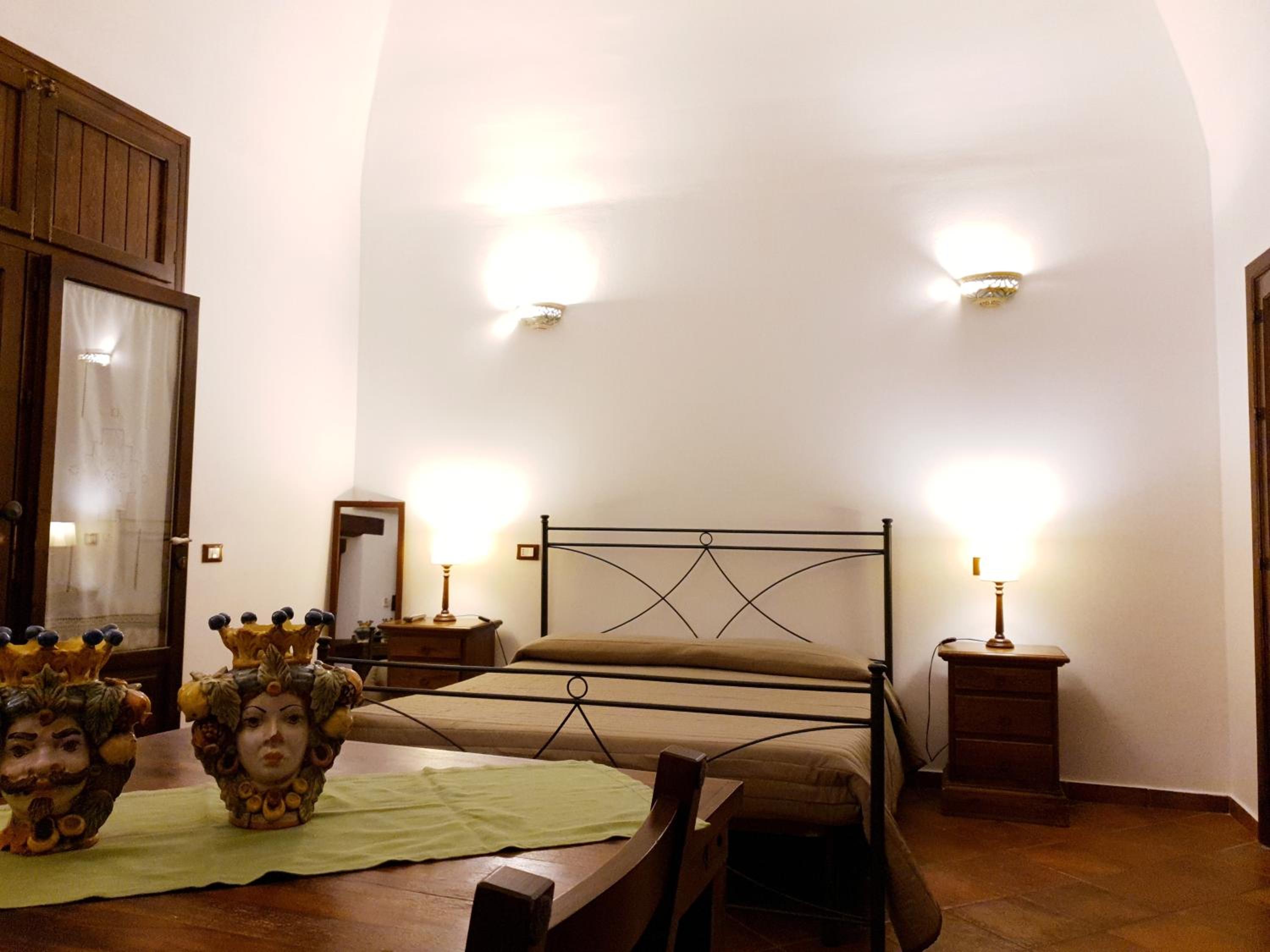 Quadruple Room - Photo 2