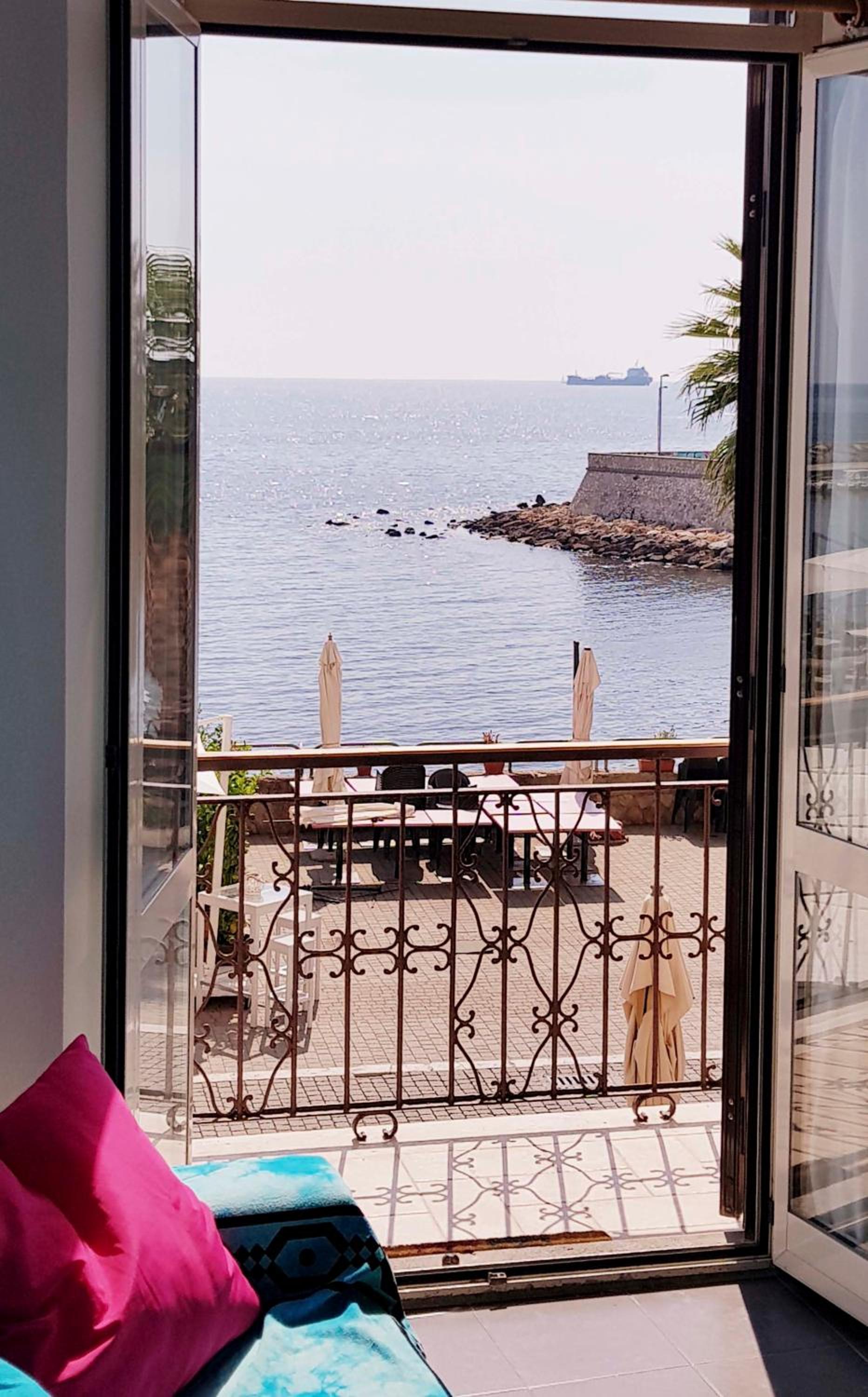Apartment with Sea View - Photo 23