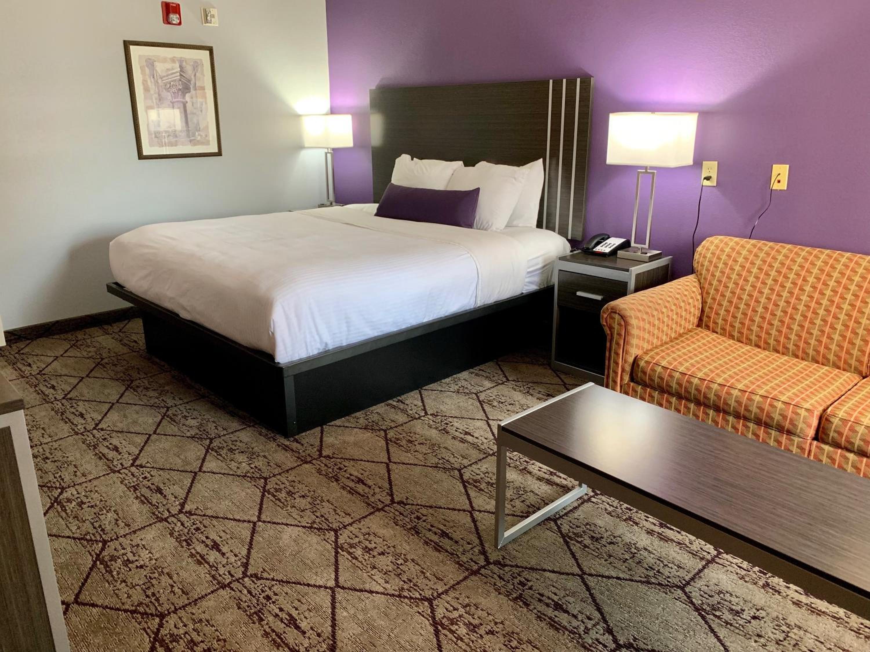 King Room with Walk-In Shower - Mobility Access - Photo 3