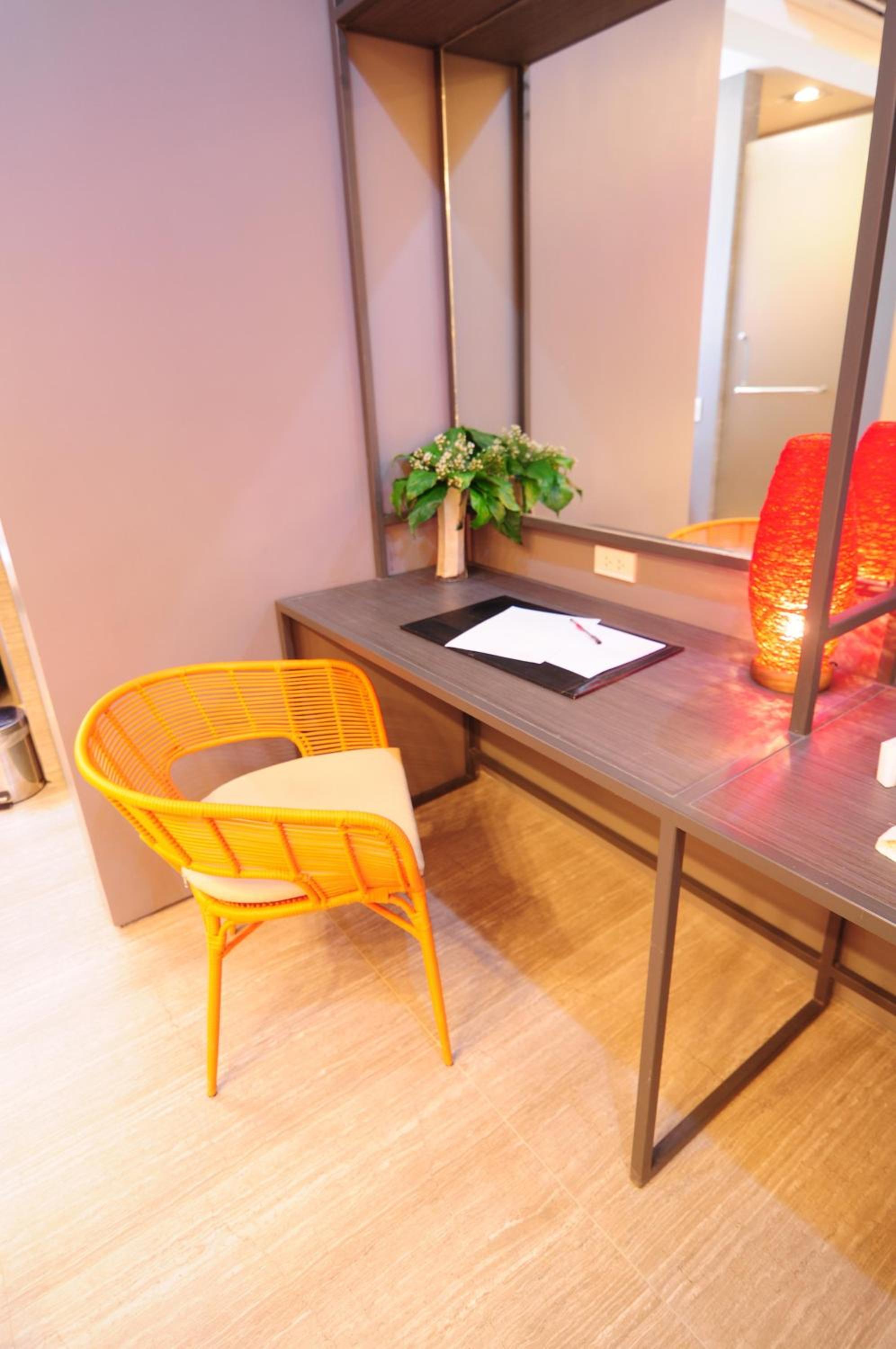 Premier Twin Room - Photo 3